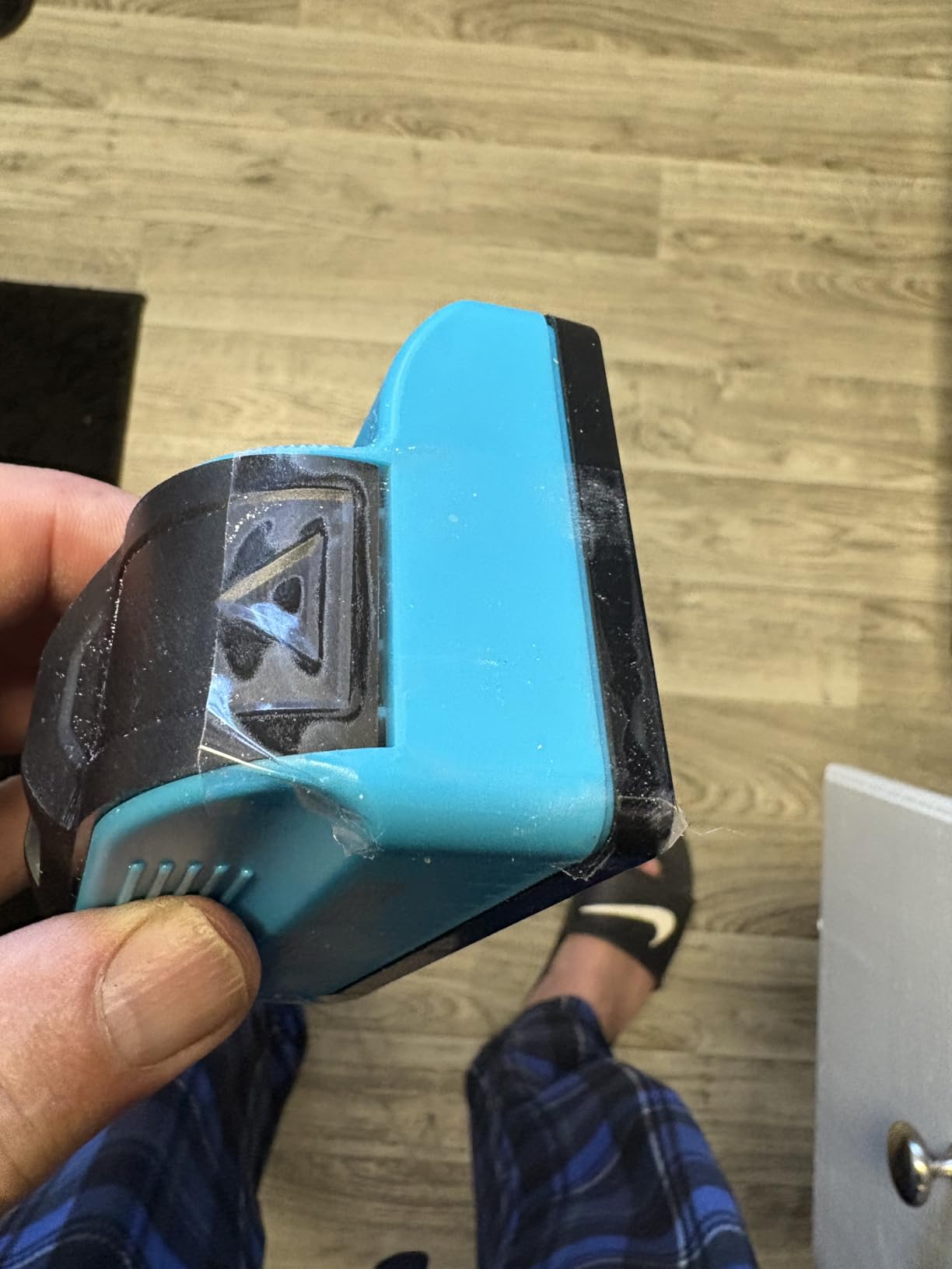 Franklin Sensors ProSensor M70 Stud Finder with 7-Sensors, Wood & Metal Stud Detector/Wall Scanner, Made in The USA - Customer Photo 1