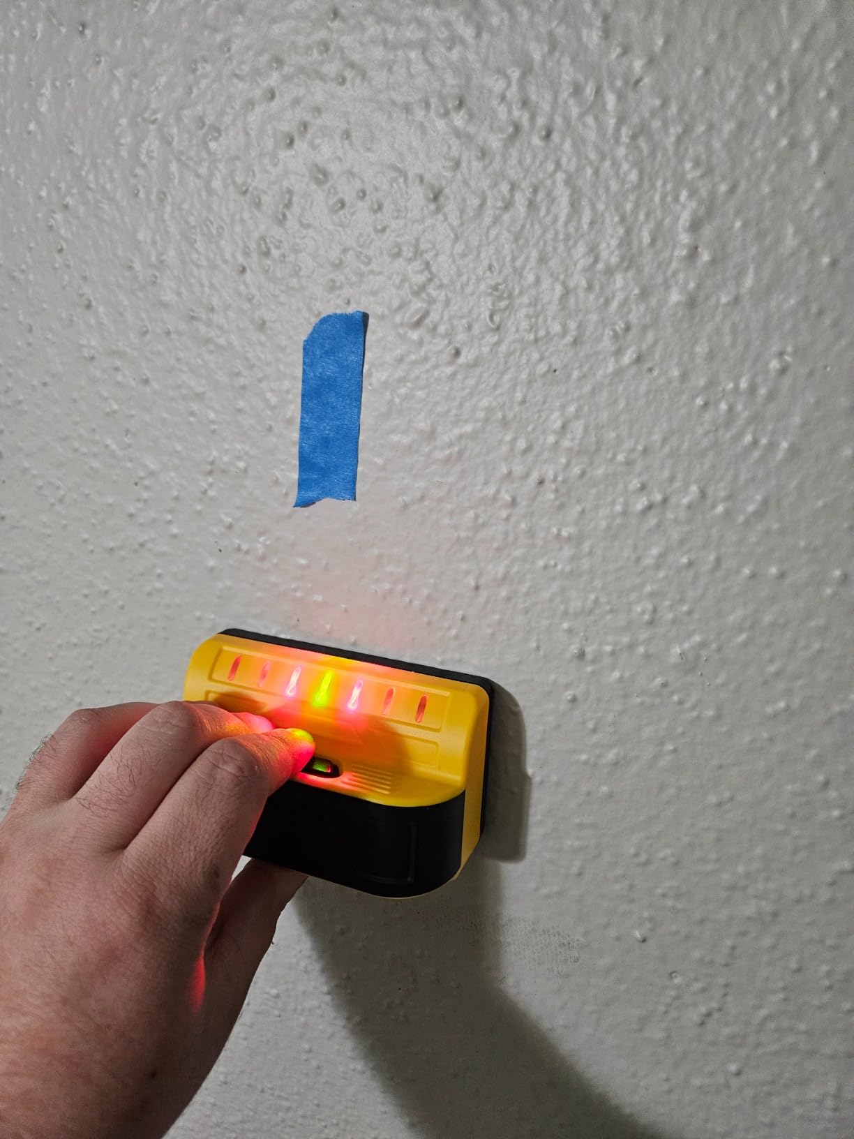 Franklin Sensors ProSensor M70 Stud Finder with 7-Sensors, Wood & Metal Stud Detector/Wall Scanner, Made in The USA - Customer Photo 2