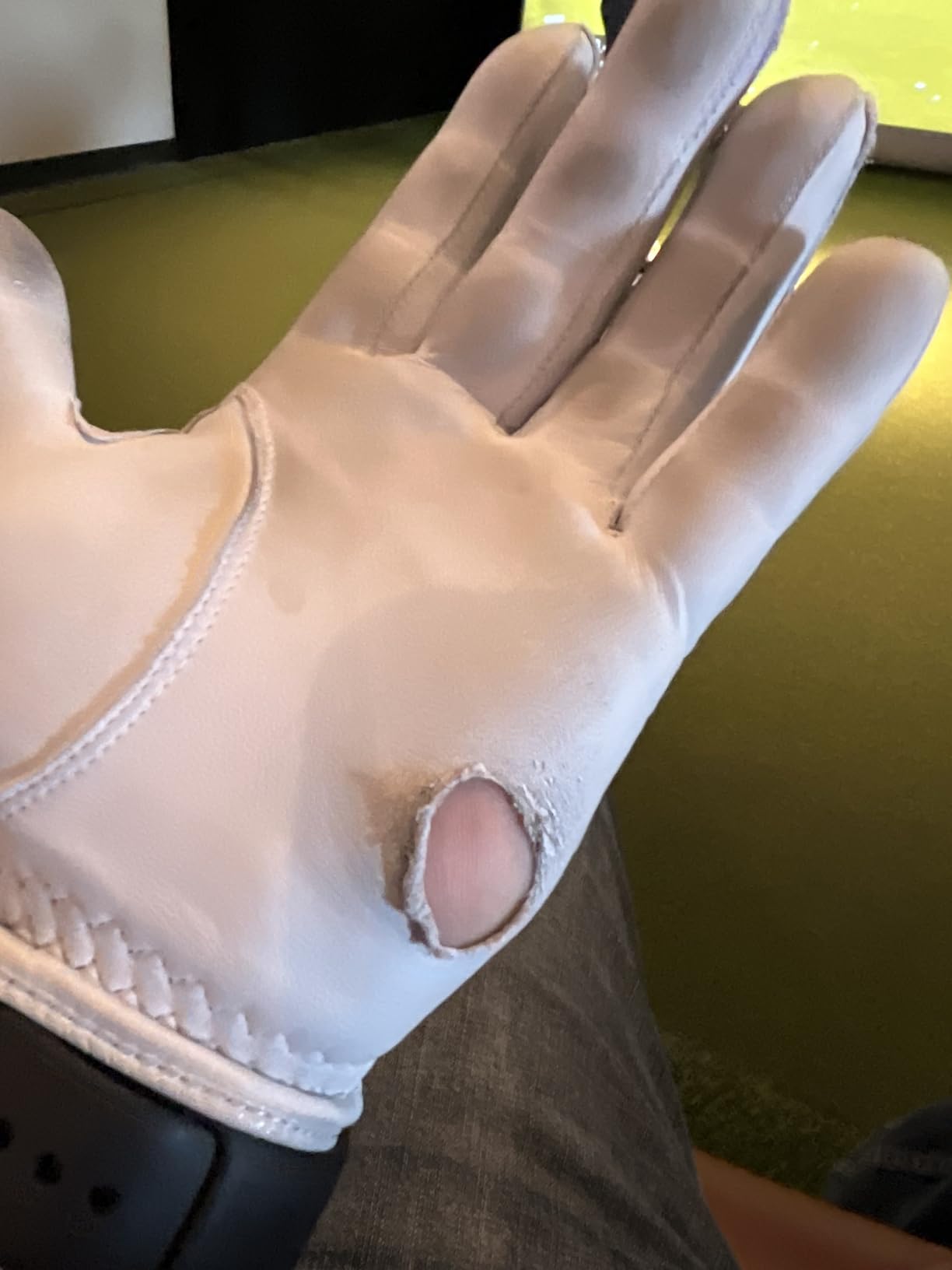 Vice Golf Duro White | Golf Glove | Features: Highly Durable Synthetic Suede, Great fit and Feel Customer Review Vice Golf Duro White | Golf Glove | Features: Highly Durable Synthetic Suede, Great fit and Feel - Customer Photo 4