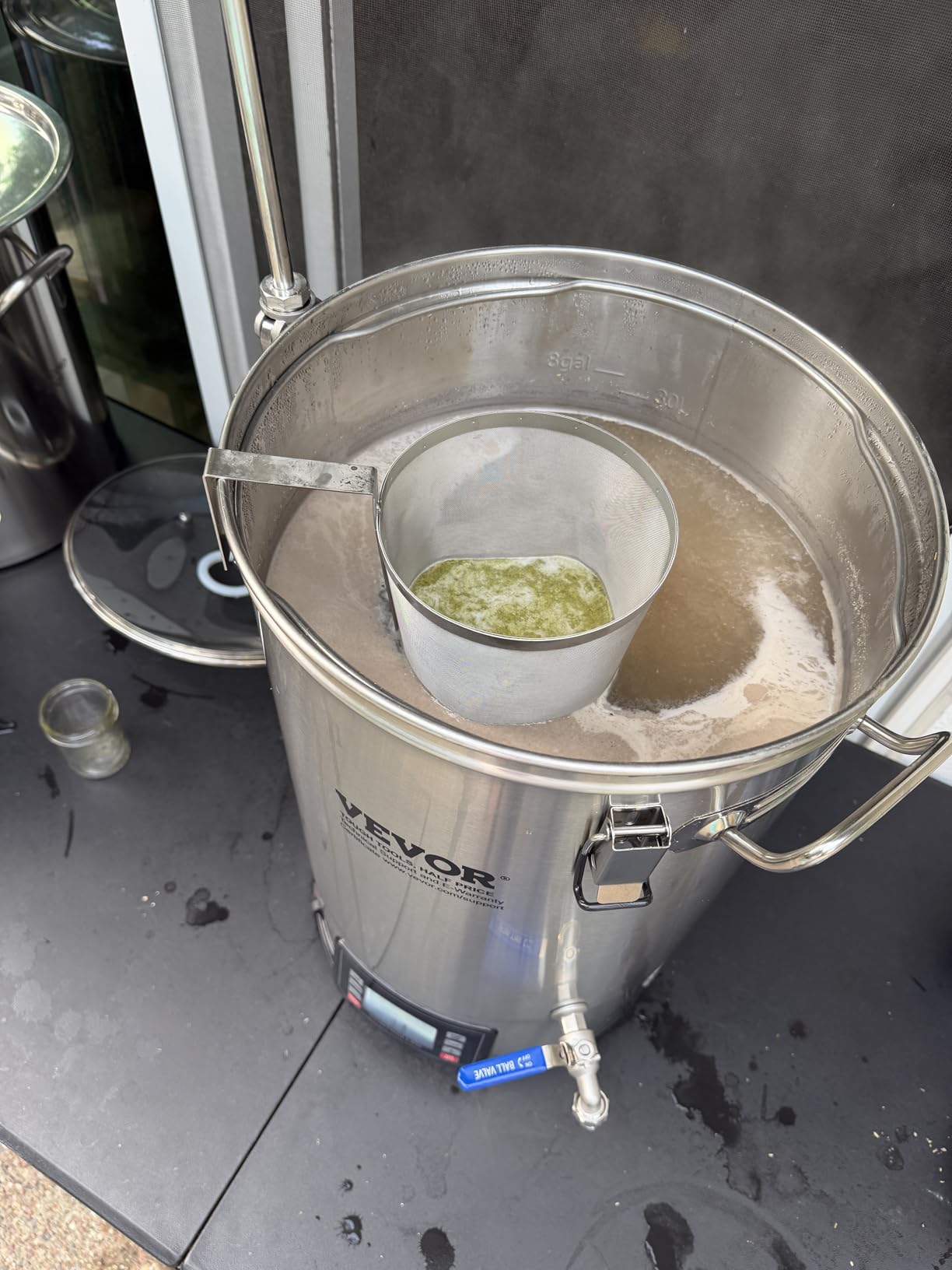 VEVOR Electric Brewing System, 9.2 Gal/35 L Brewing Pot, All-in-One Home Beer Brewer w/Pump, Mash Boil Device w/Panel, Auto/Manual Mode 100-1800W Power 25-100℃ Temp 1-180 min Timer Recipe Memory Customer Review VEVOR Electric Brewing System, 9.2 Gal/35 L Brewing Pot, All-in-One Home Beer Brewer w/Pump, Mash Boil Device w/Panel, Auto/Manual Mode 100-1800W Power 25-100℃ Temp 1-180 min Timer Recipe Memory - Customer Photo 1