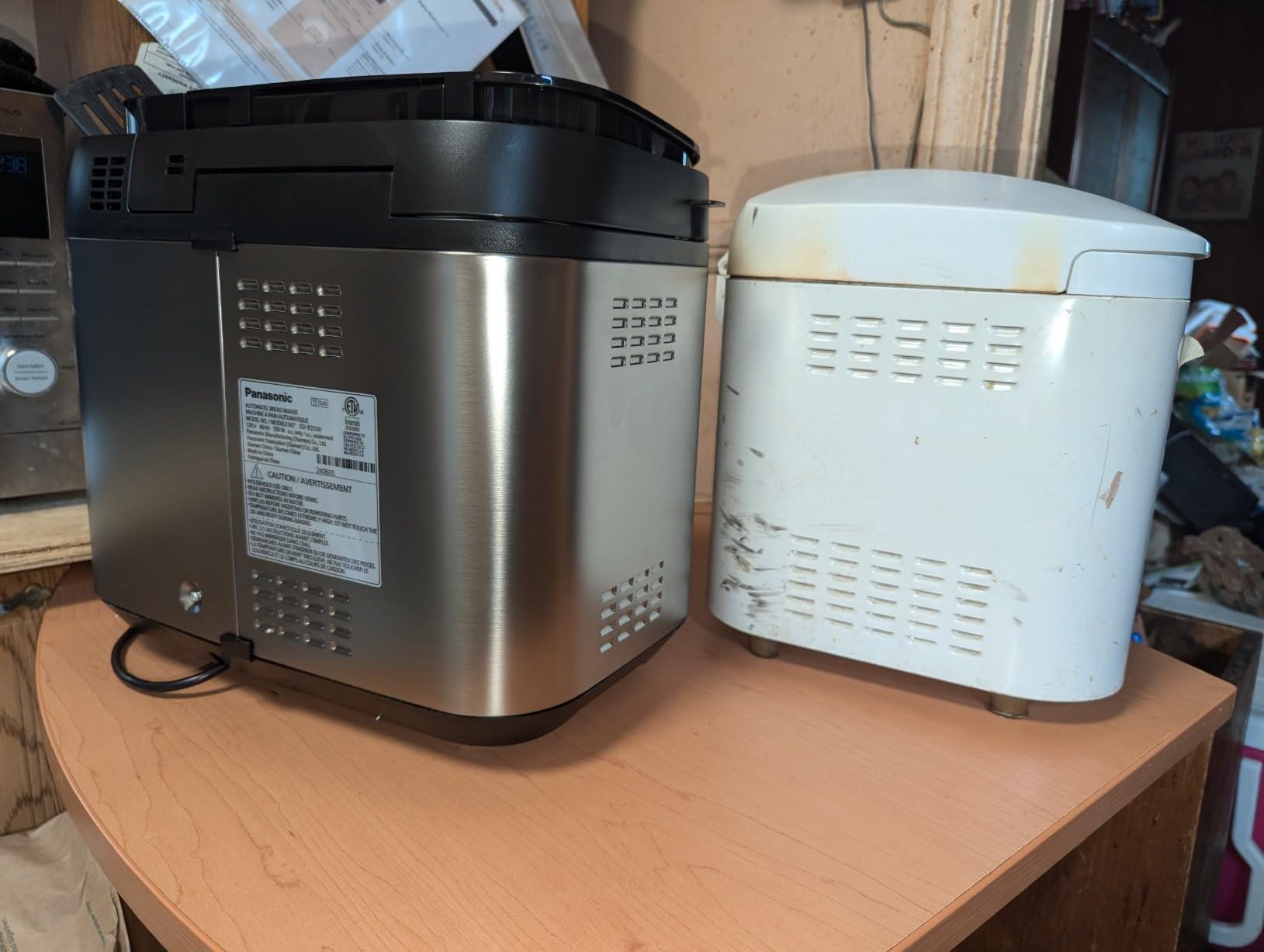 Panasonic Bread Machine, Automatic Bread Maker with 20 Presets and Advanced Temperature Sensor for Bread, Cake, and Pizza, Gluten Free Baking, Raisin Nut Dispenser - SD-R2550 - Customer Photo 2