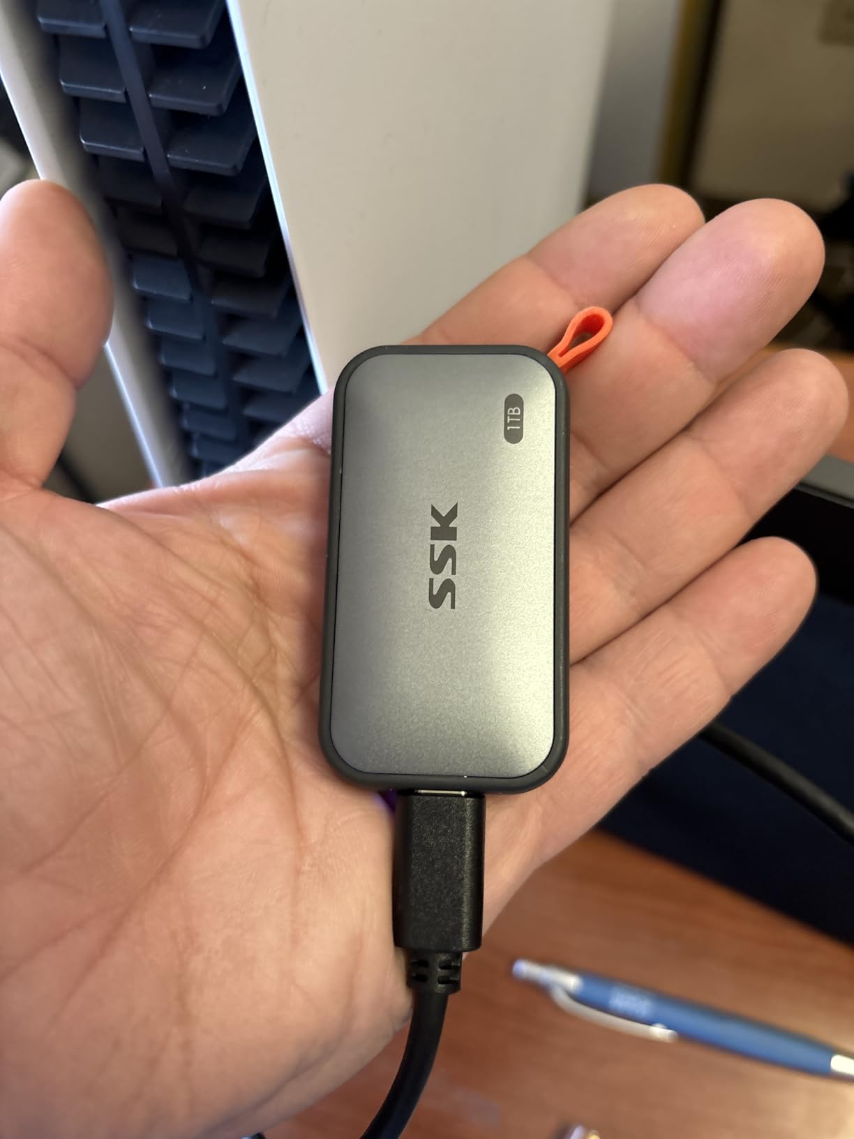 SSK Portable SSD 1TB External Solid State Drives, up to 1050MB/s USB C SSD External Hard Drive USB 3.2 Gen2 for iPhone 15/Pro, Windows, Mac, Android Phones and Tablets - Customer Photo 5