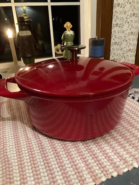 Made In Cookware - Dutch Oven 5.5 Quart - Linen - Enameled Cast Iron - Exceptional Heat Retention & Durability - Professional Cookware - Crafted in France - Induction Compatible - Customer Photo 2