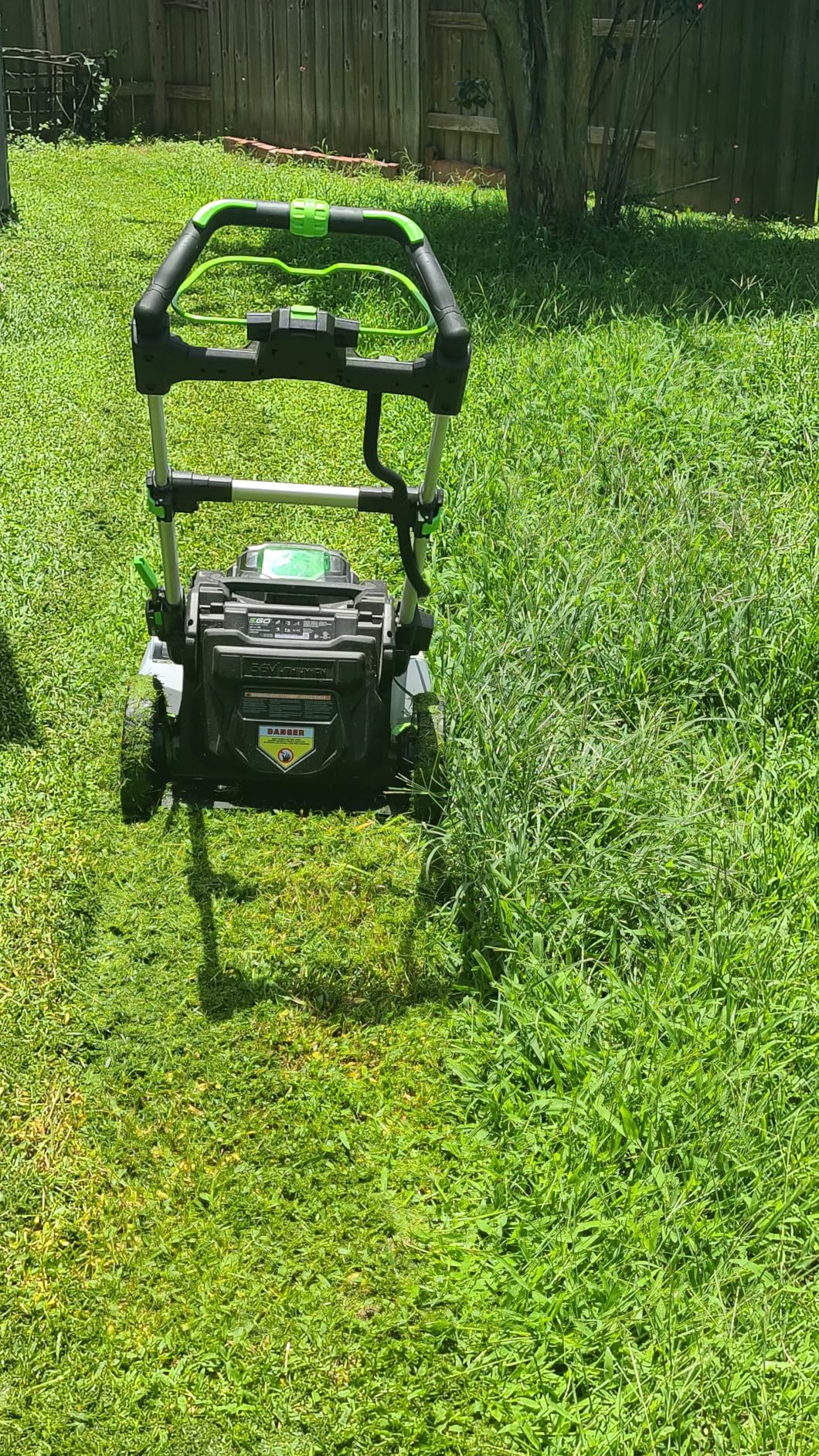 EGO Power+ Electric Lawn Mower, Self-Propelled Cordless with Touch Drive, Includes 56V 7.5Ah Battery and Rapid Charger - LM2125SP customer photo 1