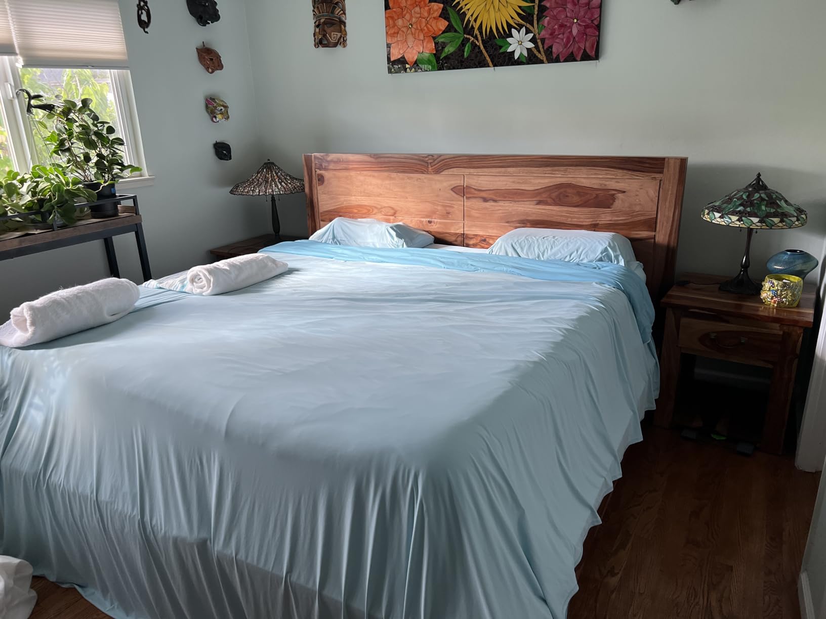 REST Evercool+ Cooling Sheet Set, Queen Size, Light Blue, Breathable Bed Sheets for Hot Sleeper and Night Sweats, with Ionic+ Self-Cleaning Silver Yarn Customer Review REST Evercool+ Cooling Sheet Set, Queen Size, Light Blue, Breathable Bed Sheets for Hot Sleeper and Night Sweats, with Ionic+ Self-Cleaning Silver Yarn - Customer Photo 2