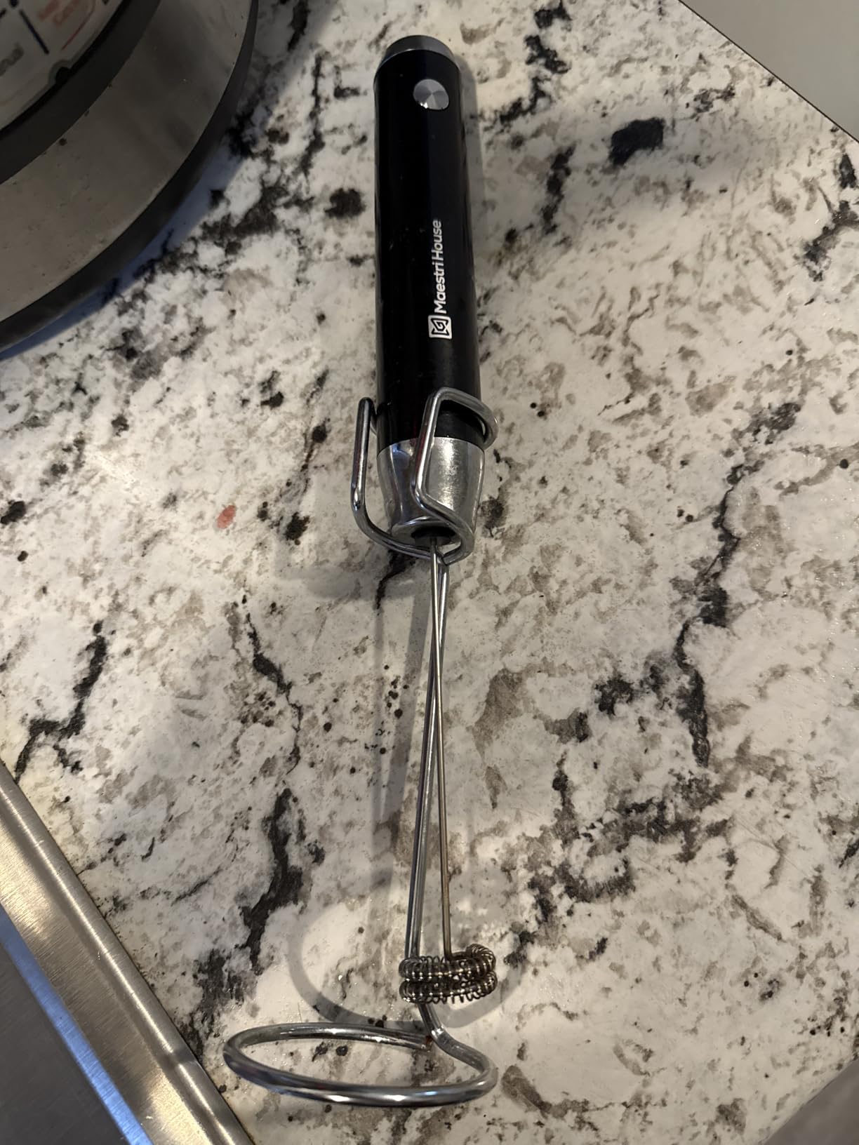 Maestri House Rechargeable Milk Frother with Stand, LunaFro Handheld Electric Foam Maker Waterproof Detachable Stainless Steel Whisk Drink Mixer Foamer for Lattes, Cappuccino Customer Review Maestri House Rechargeable Milk Frother with Stand, LunaFro Handheld Electric Foam Maker Waterproof Detachable Stainless Steel Whisk Drink Mixer Foamer for Lattes, Cappuccino - Customer Photo 1
