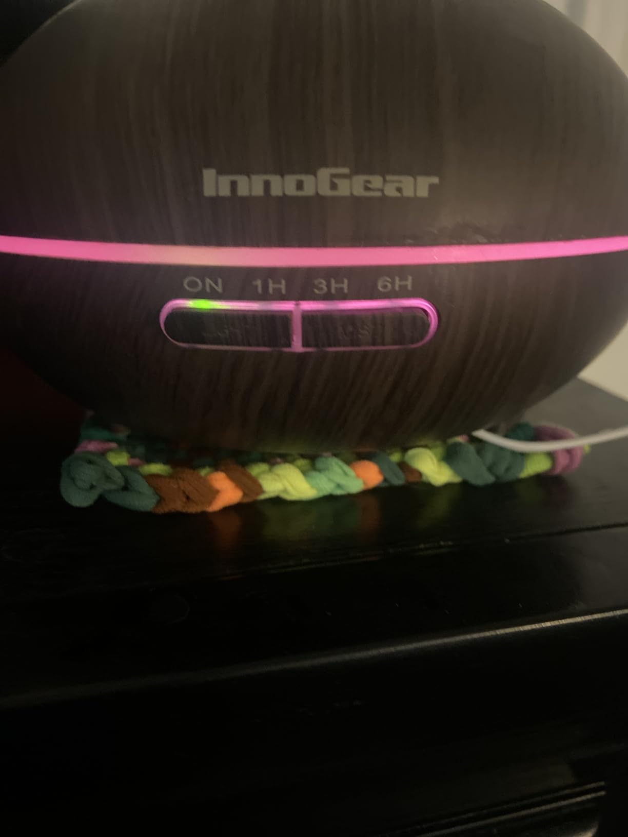 InnoGear Aromatherapy Diffuser & 10 Essential Oils Set, 400ml Diffuser Ultrasonic Diffuser Cool Mist Humidifier with 4 Timers 7 Colors Light Waterless Auto Off for Valentine's Gift, Dark Wood Grain - Customer Photo 1