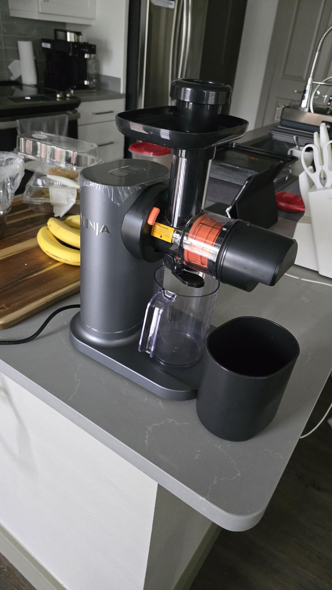Ninja NeverClog Cold Press Juicer | Powerful Electric Slow Masticating Juicer with Pulp Control | XL Capacity | 24 oz. Juice Jug & 36 oz. Pulp Container | Dishwasher Safe | Charcoal | 150W | JC151 customer photo 1
