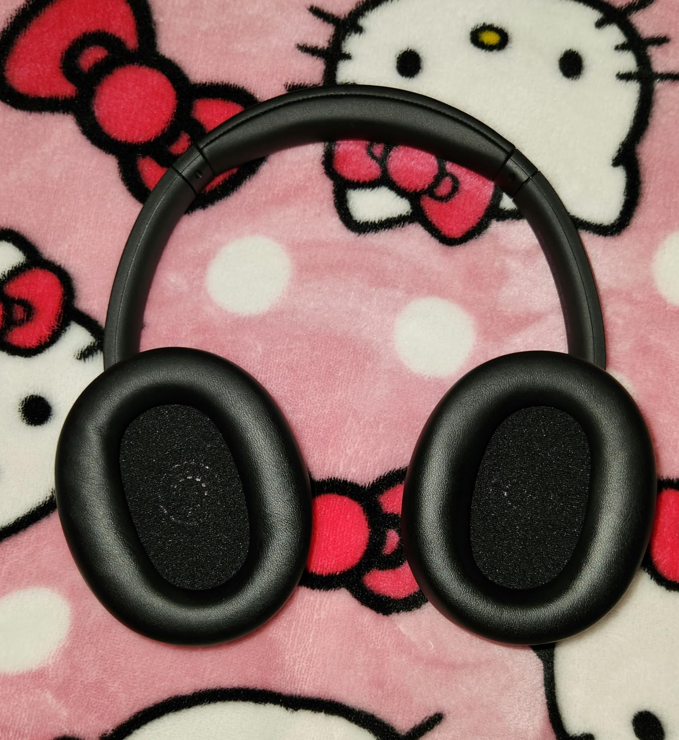 Sony WH-CH720N Noise Canceling Wireless Headphones Bluetooth Over The Ear Headset with Microphone and Alexa Built-in, Black New - Customer Photo 2