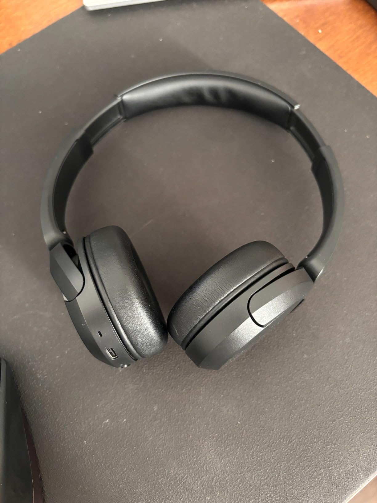Sony WH-CH520 Wireless Headphones Bluetooth On-Ear Headset with Microphone and up to 50 Hours Battery Life with Quick Charging, Blue customer photo 2