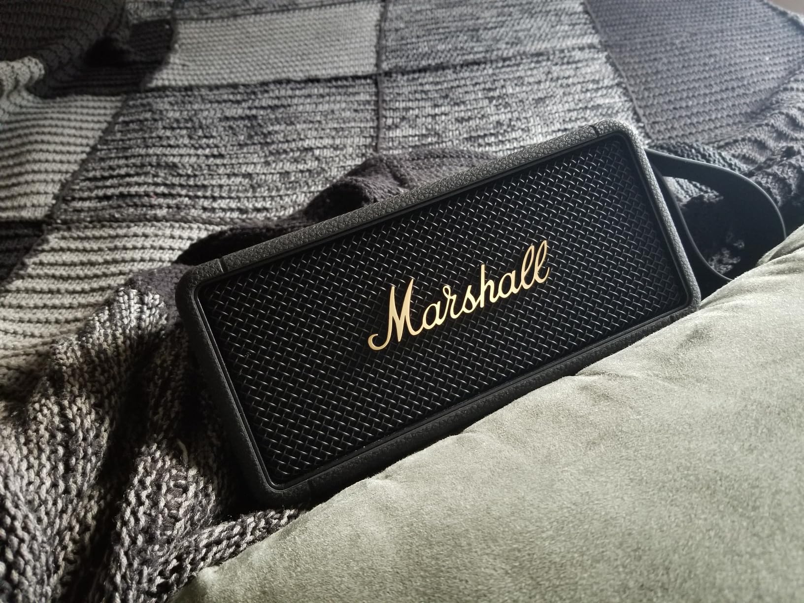 Marshall Middleton Portable Bluetooth Speaker, Black and Brass Customer Review Marshall Middleton Portable Bluetooth Speaker, Black and Brass - Customer Photo 1