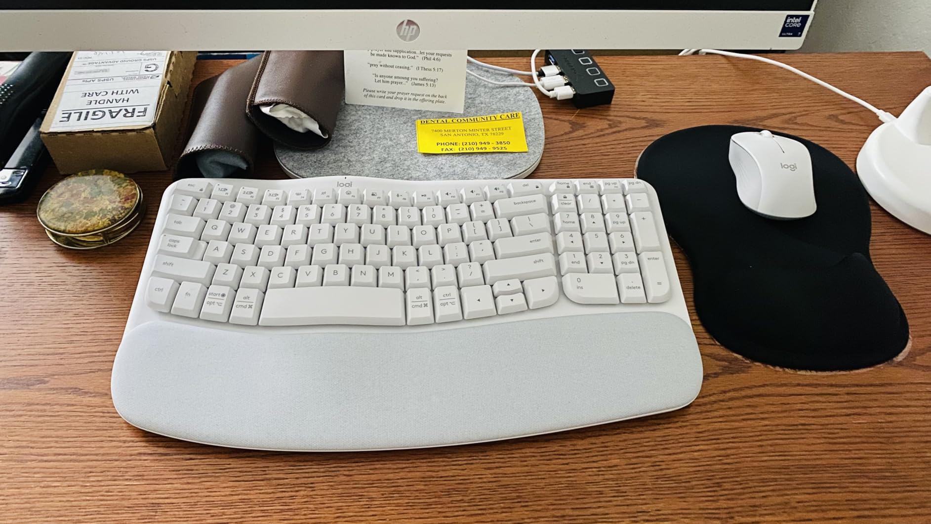 Logitech Wave Keys Wireless Ergonomic Keyboard with Cushioned Palm Rest, Comfortable Natural Typing, Easy-Switch, Bluetooth, Logi Bolt Receiver, for Multi-OS, Windows/Mac - Graphite customer photo 2