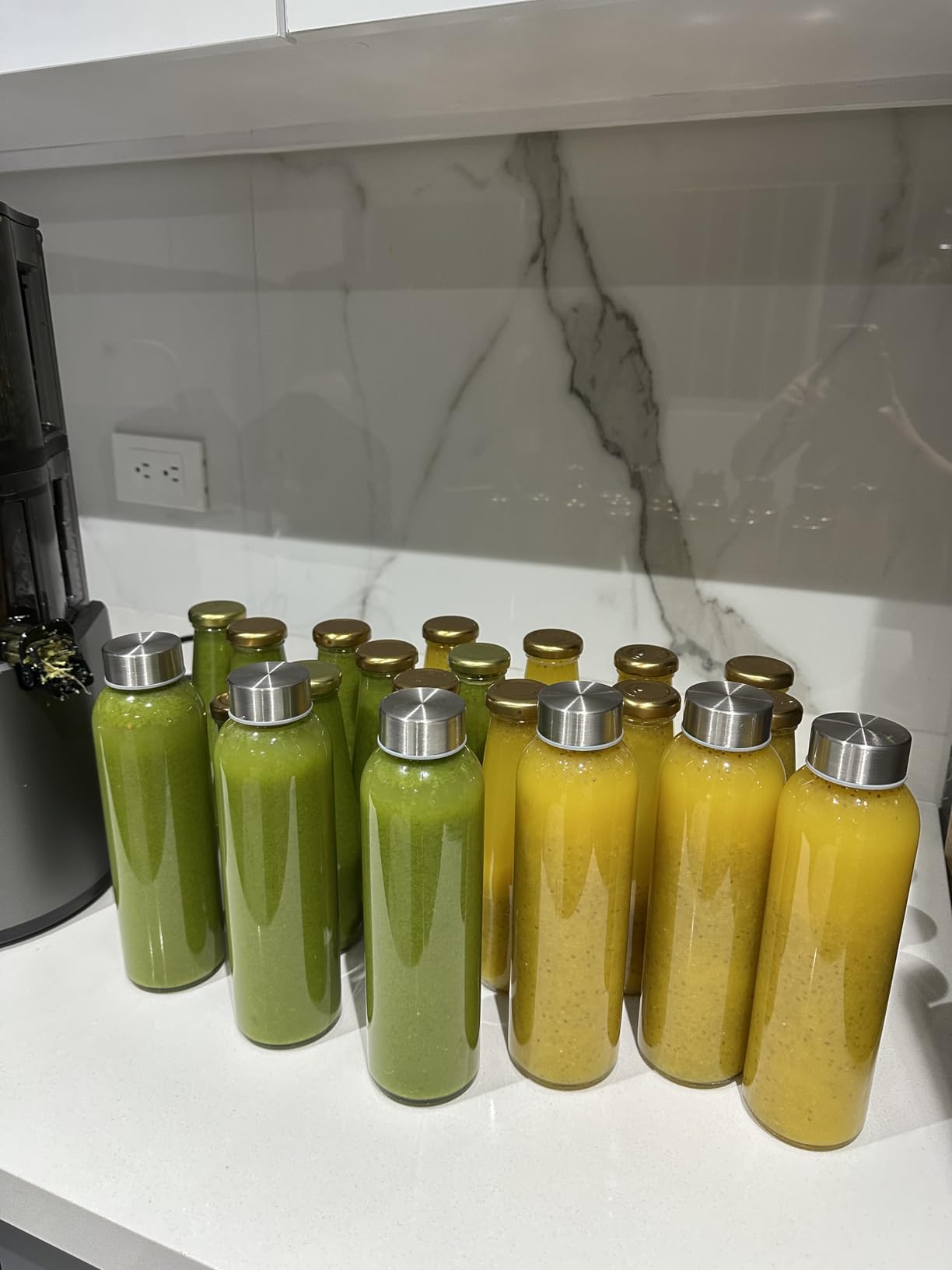 Omega Effortless Batch Cold Press Juicer - Hands Free Vegetable and Fruit Masticating Juicer Machine with 68-oz. capacity, Extra Large Hopper No-Prep whole recipe juicing - Customer Photo 1