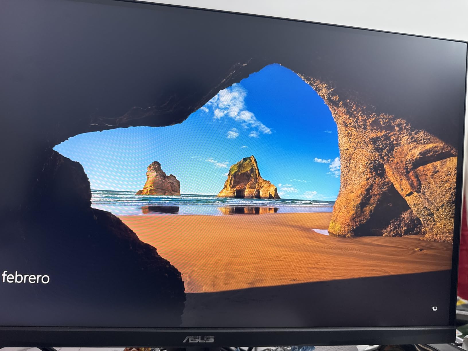 ASUS TUF Gaming 27 1440P HDR Monitor (VG27AQ3A) - QHD (2560 x 1440), 180Hz, 1ms, Fast IPS, 130% sRGB, Extreme Low Motion Blur Sync, Speakers customer photo 1