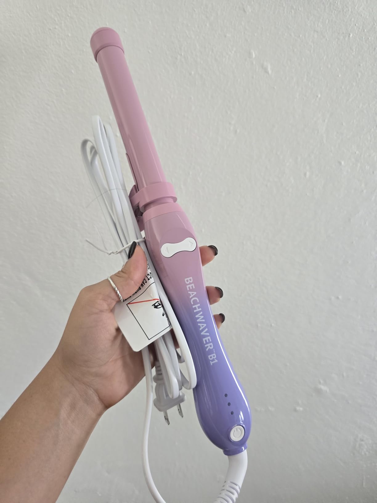 The Beachwaver Co. B1 Rotating Curling Iron - Automatic 1 Inch Ceramic - Easy-to-Use Spinning Wand for Long-Lasting Waves - Auto-Shut Off and Dual Voltage (BW160) - Customer Photo 2