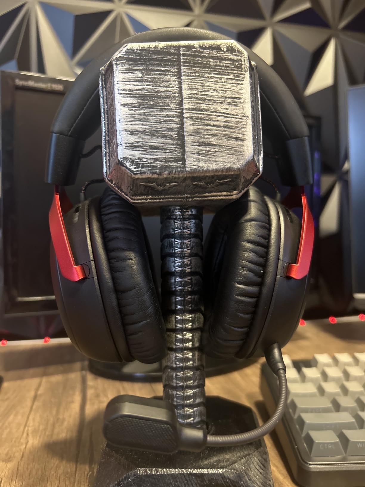 HyperX Cloud III – Wired Gaming Headset, PC, PS5, Xbox Series X|S, Angled 53mm Drivers, DTS Spatial Audio, Memory Foam, Durable Frame, Ultra-Clear 10mm Mic - Customer Photo 1