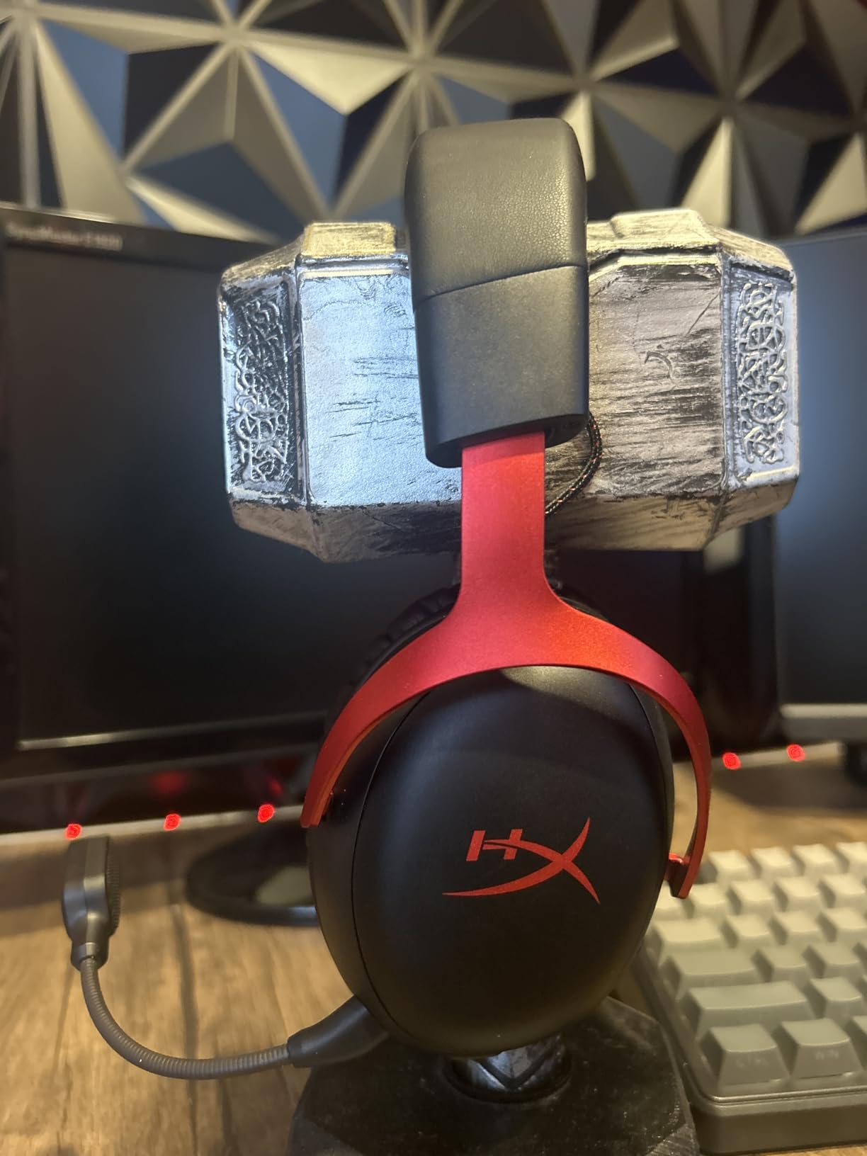 HyperX Cloud III Wired Gaming Headset, PC, PS5, Xbox Series X|S, Angled 53mm Drivers, Spatial Audio, Memory Foam, Durable Frame, Ultra-Clear 10mm Mic, USB-C, USB-A, 3.5mm - Black/Red customer photo 2