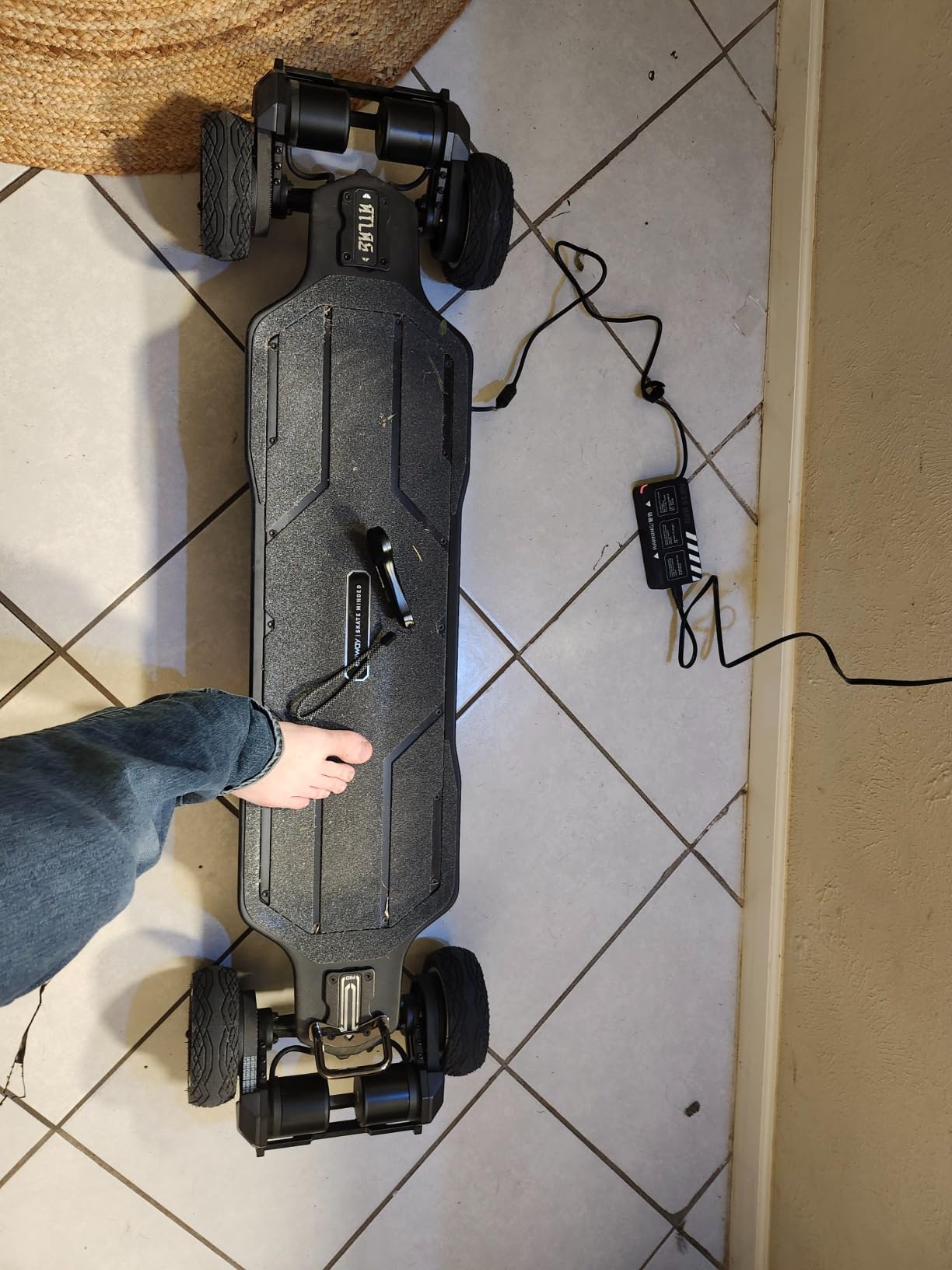 Exway Atlas All-Terrain Off Road Electric Skateboards, Top Speed of 35 Mph, 24 Miles Range Mountain Board, Optional AUXPack Battery, Professional Electric Longboard for Adults - Customer Photo 1