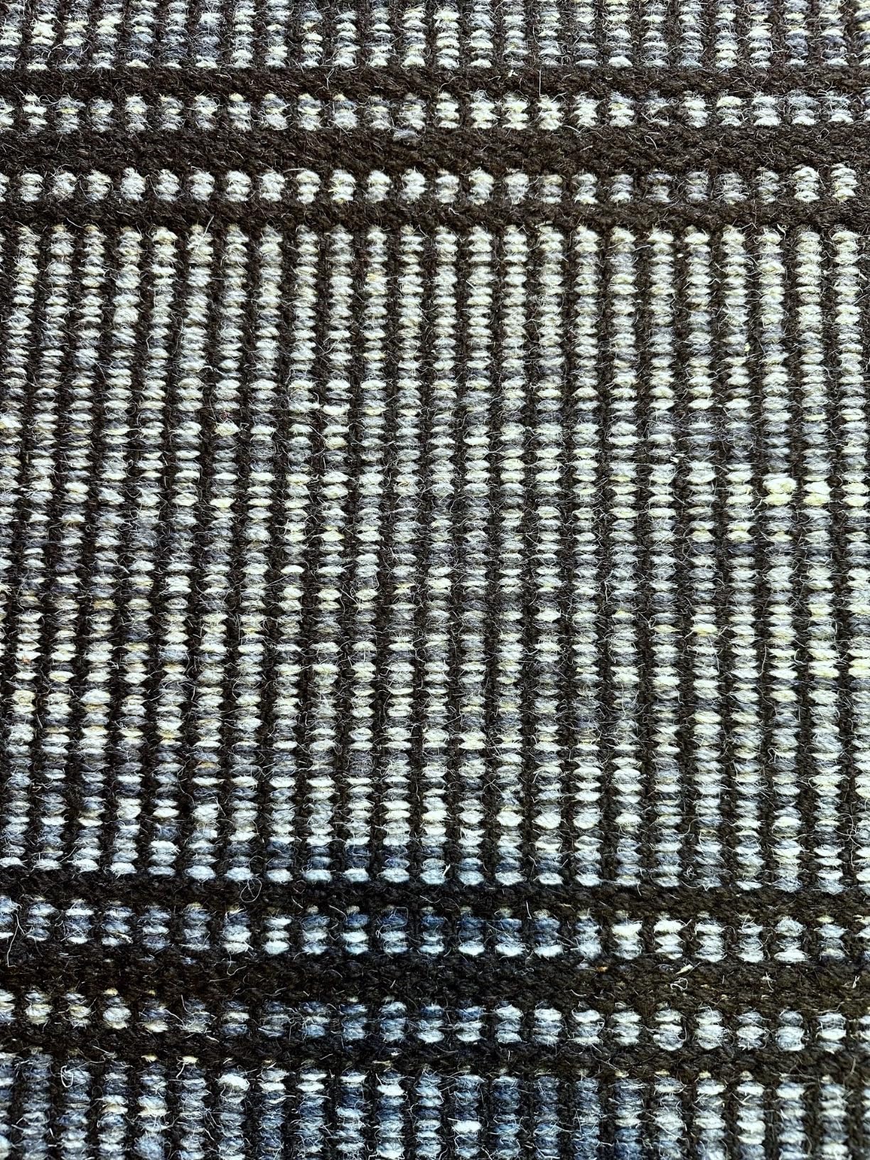 Dash and Albert Malta Wool Area Rug - 2' x 3' Blue - Coastal Charm Handwoven Wool Accent Rug - Durable, Lightweight, Easy to Clean - Premium Luxury Hotel Quality Soft Breathable Hypoallergenic Customer Review Dash and Albert Malta Wool Area Rug - 2' x 3' Blue - Coastal Charm Handwoven Wool Accent Rug - Durable, Lightweight, Easy to Clean - Premium Luxury Hotel Quality Soft Breathable Hypoallergenic - Customer Photo 2