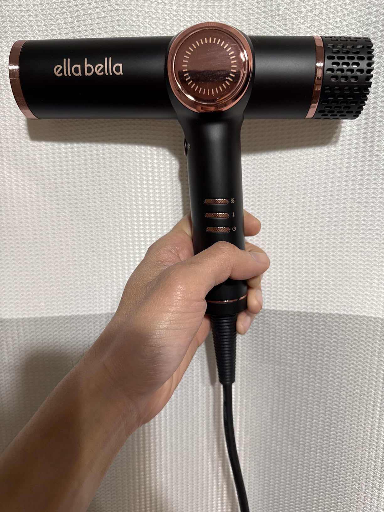 ELLA BELLA Professional Ionic Hair Dryer with Diffuser - Negative Ion Blow Dryer - Suitable All Hair Types - Intelligent Heat Control & Rapid Drying Speeds - Lightweight Design - Low Noise Technology customer photo 2