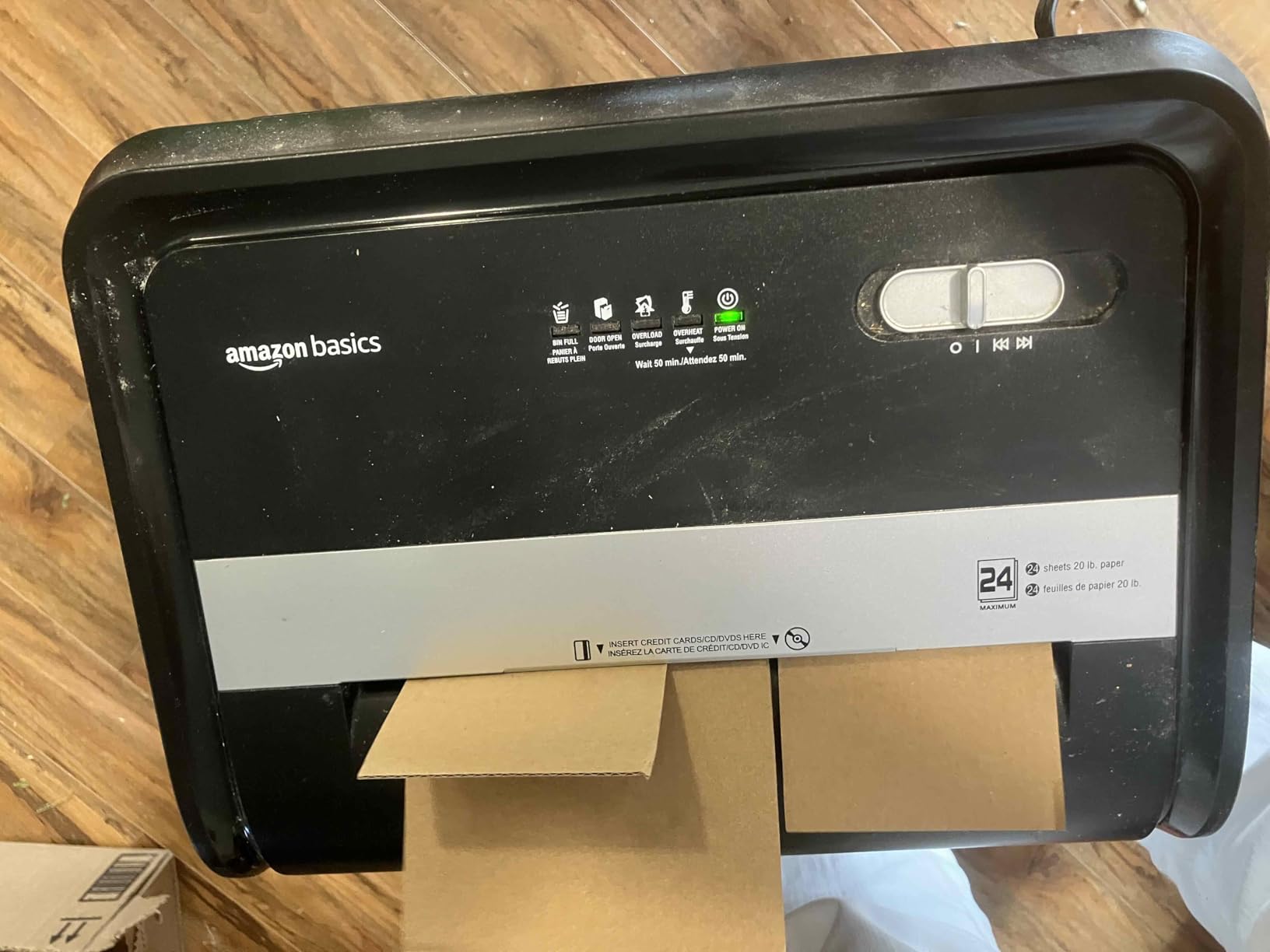 Amazon Basics Cross Cut Paper and Credit Card Shredder, 12 Sheet (New Model), Black Customer Review Amazon Basics Cross Cut Paper and Credit Card Shredder, 12 Sheet (New Model), Black - Customer Photo 3