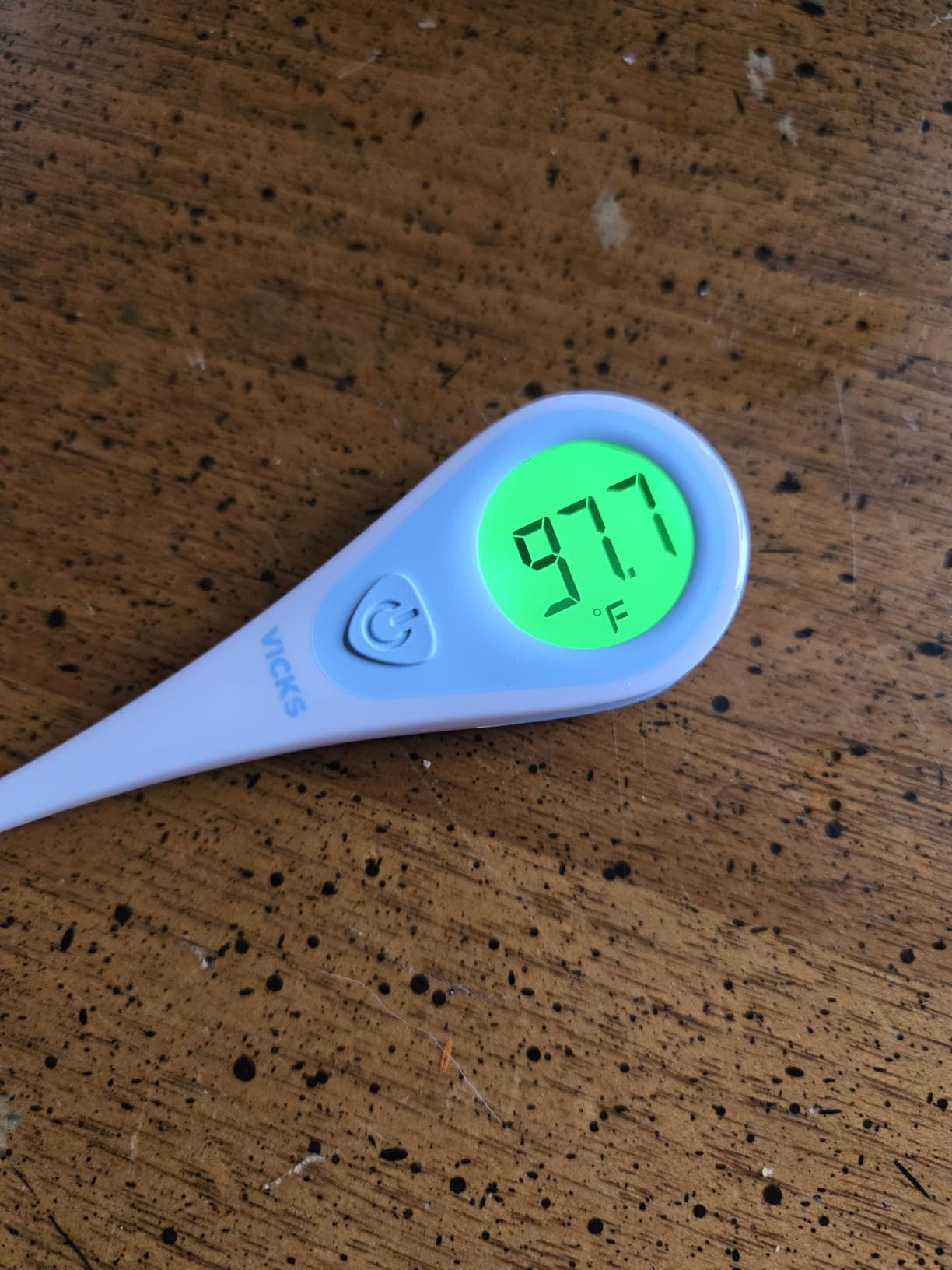 Vicks SpeedRead Digital Thermometer for Baby, Kids & Adults, Color-Coded Readings, Oral, Baby Rectal Thermometer or Under The Arm, Water Resistant Customer Review Vicks SpeedRead Digital Thermometer for Baby, Kids & Adults, Color-Coded Readings, Oral, Baby Rectal Thermometer or Under The Arm, Water Resistant - Customer Photo 2