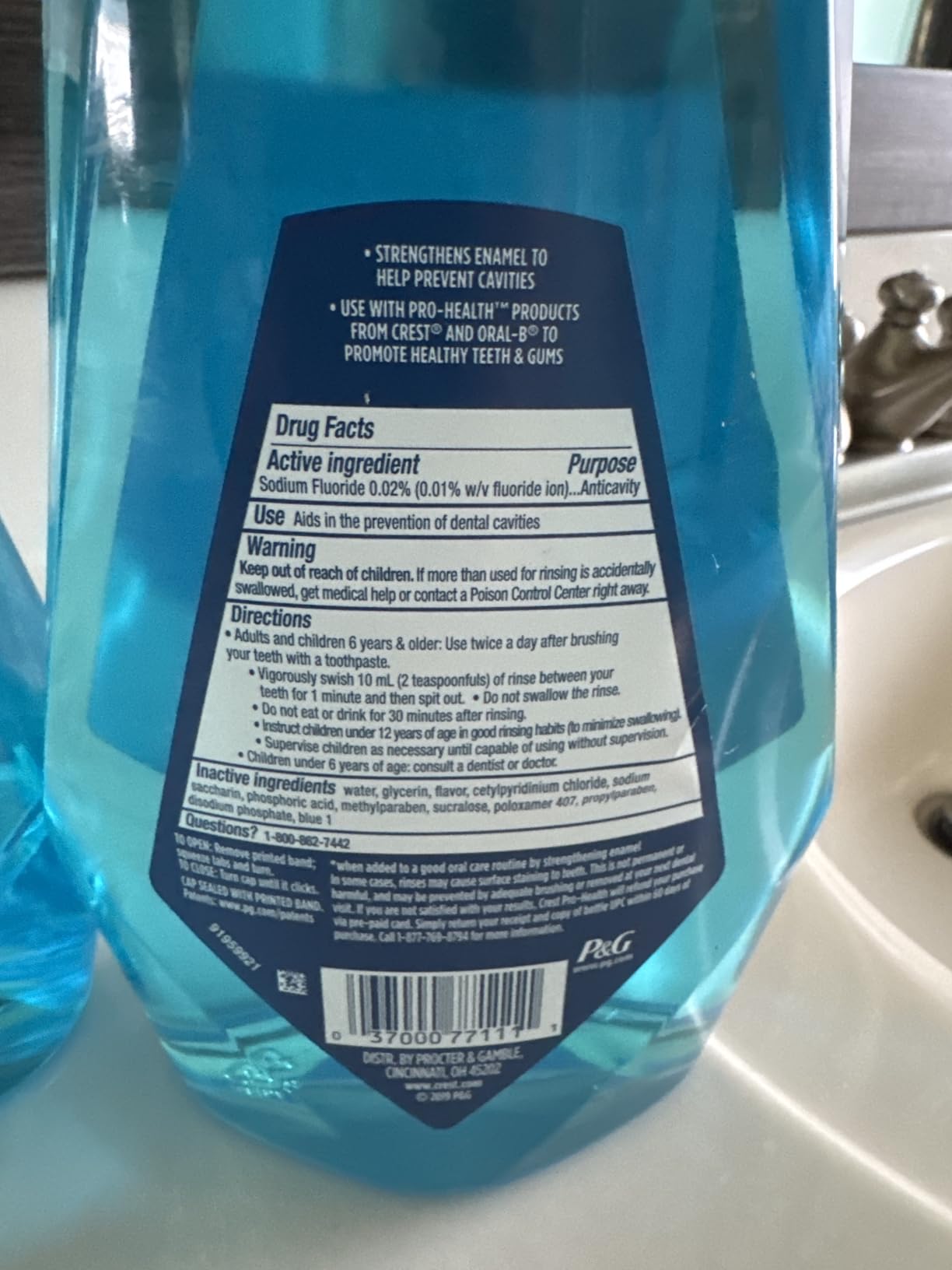Crest Pro-Health Advanced Mouthwash, Alcohol Free, Multi-Protection, Fresh Mint, 1 L (33.8 fl oz), Pack of 2 - Customer Photo 2