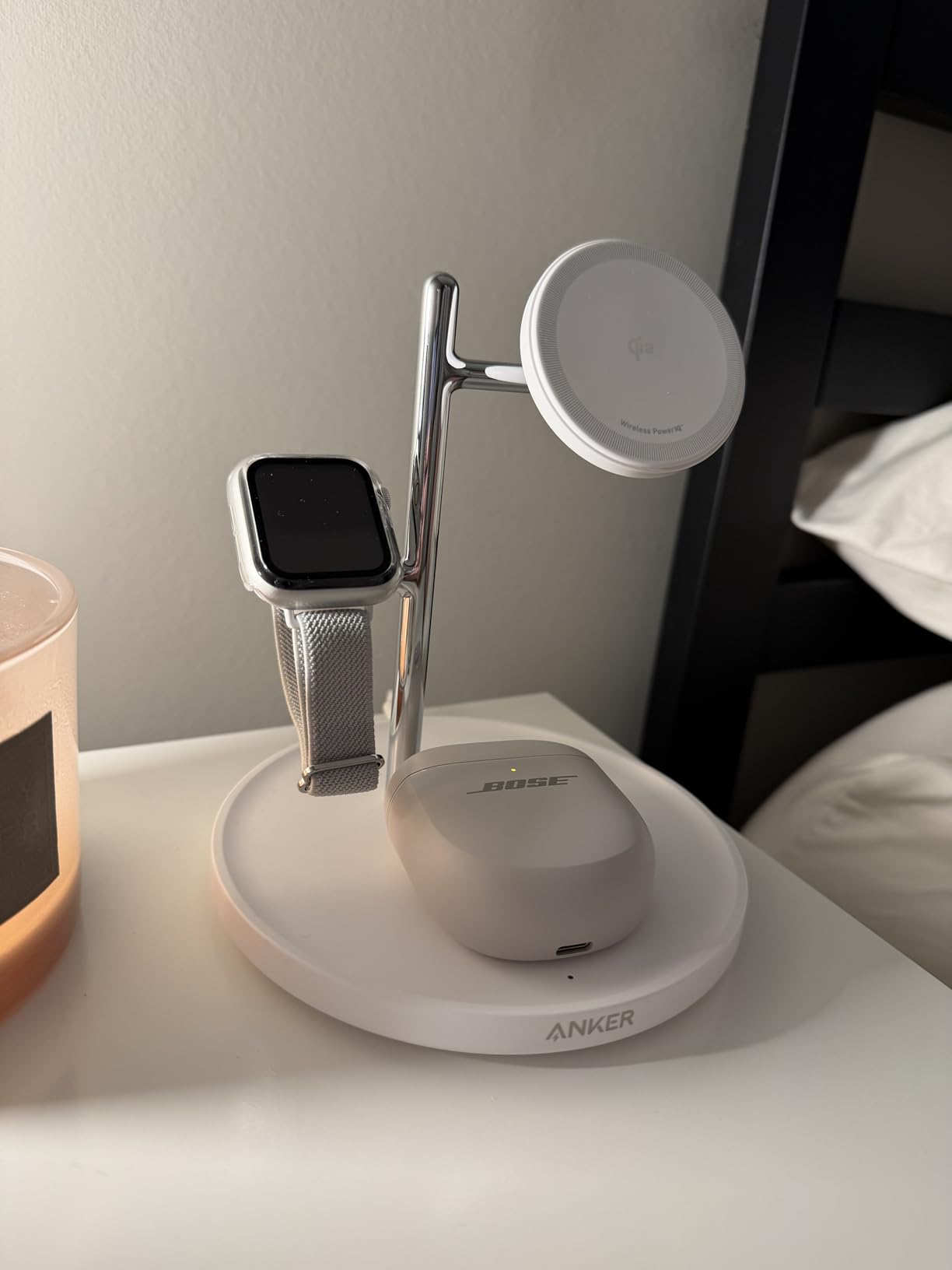Anker MagSafe Charger Stand Compatible, iPhone 17 MagGo 3 in 1 Wireless Charging Station,Qi2 Certified 15W Wireless Charger, Desk Accessory, for iPhone 16/15/14/13 Series Apple Watch, AirPods - Customer Photo 1