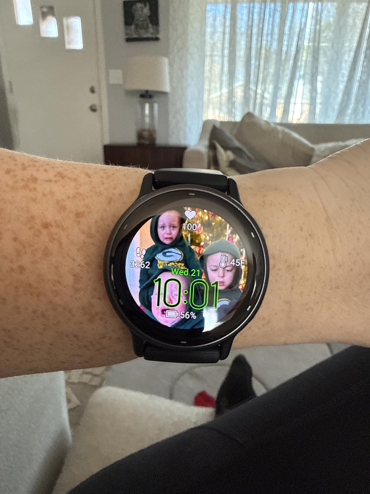 vívoactive 5, Health and Fitness GPS Smartwatch, AMOLED Display, Up to 11 Days of Battery, Orchid customer photo 2