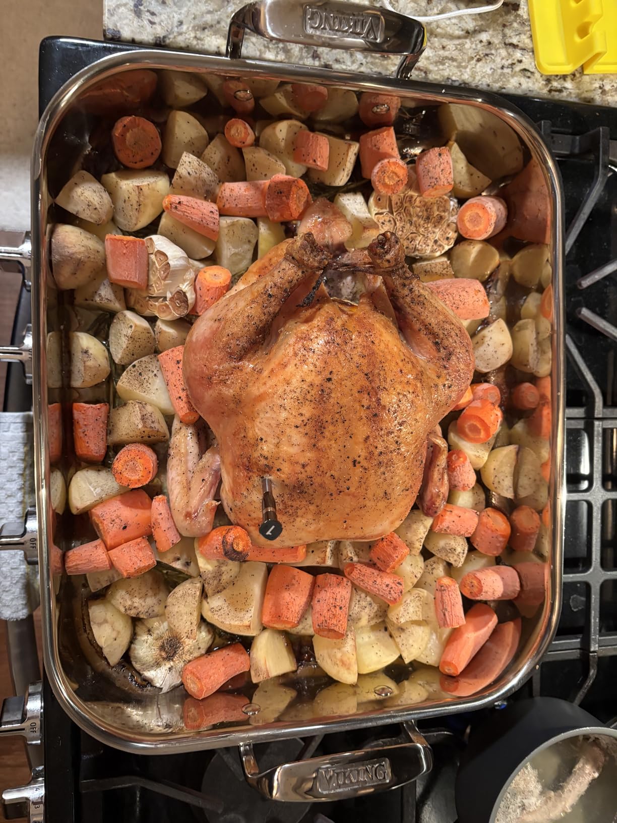 Viking 3-Ply Stainless Steel Roasting Pan with Non Stick Rack, 16 x 13 Inch Kitchen Cookware, Great for Turkey, Includes Probe Thermometer, Dishwasher and Oven Safe, Induction Ready, Silver - Customer Photo 2