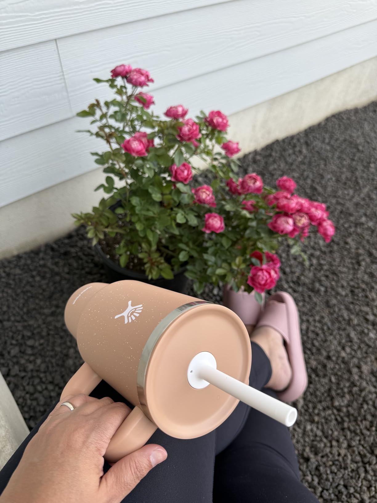 Hydro Flask Travel Tumbler with Handle, Lid and Straw - Insulated Stainless Steel in 32 Oz Ivory - Customer Photo 1