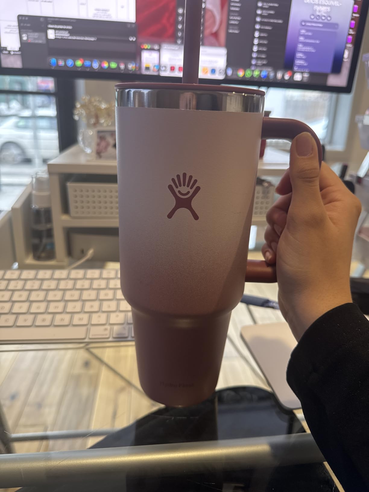 Hydro Flask Travel Tumbler with Handle, Lid and Straw - Insulated Stainless Steel in 32 Oz Ivory - Customer Photo 2