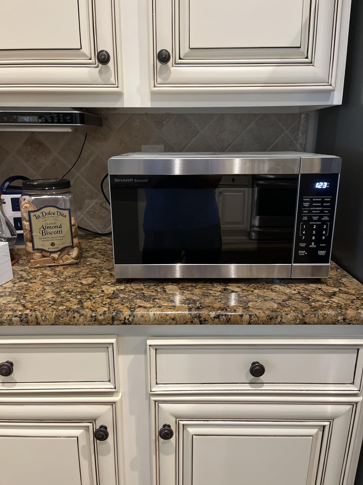 SHARP Countertop Microwave Oven with Removable 12.4 SHARP Countertop Microwave Oven with Removable 12.4