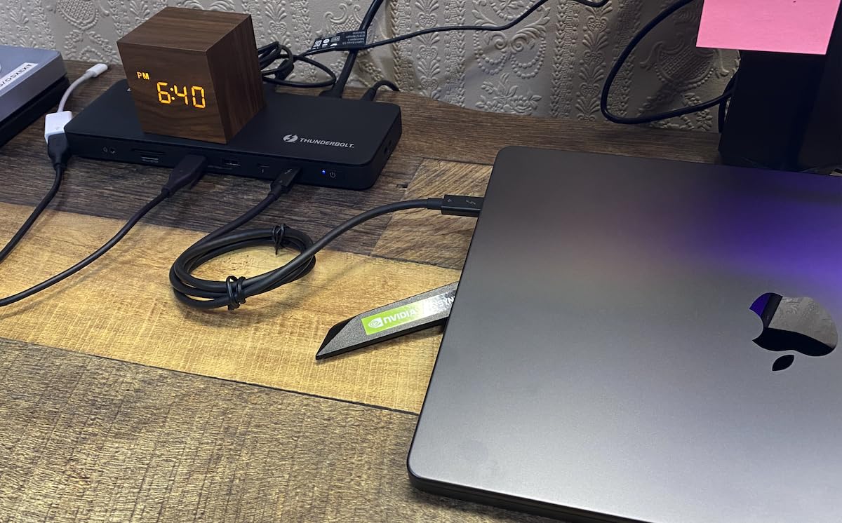 Plugable Thunderbolt 4 Dock with 100W Charging, Thunderbolt Certified, Laptop Docking Station Dual Monitor Single 8K or Dual 4K HDMI for Windows and Mac, 4X USB, Gigabit Ethernet (TBT4-UD5) Customer Review Plugable Thunderbolt 4 Dock with 100W Charging, Thunderbolt Certified, Laptop Docking Station Dual Monitor Single 8K or Dual 4K HDMI for Windows and Mac, 4X USB, Gigabit Ethernet (TBT4-UD5) - Customer Photo 3