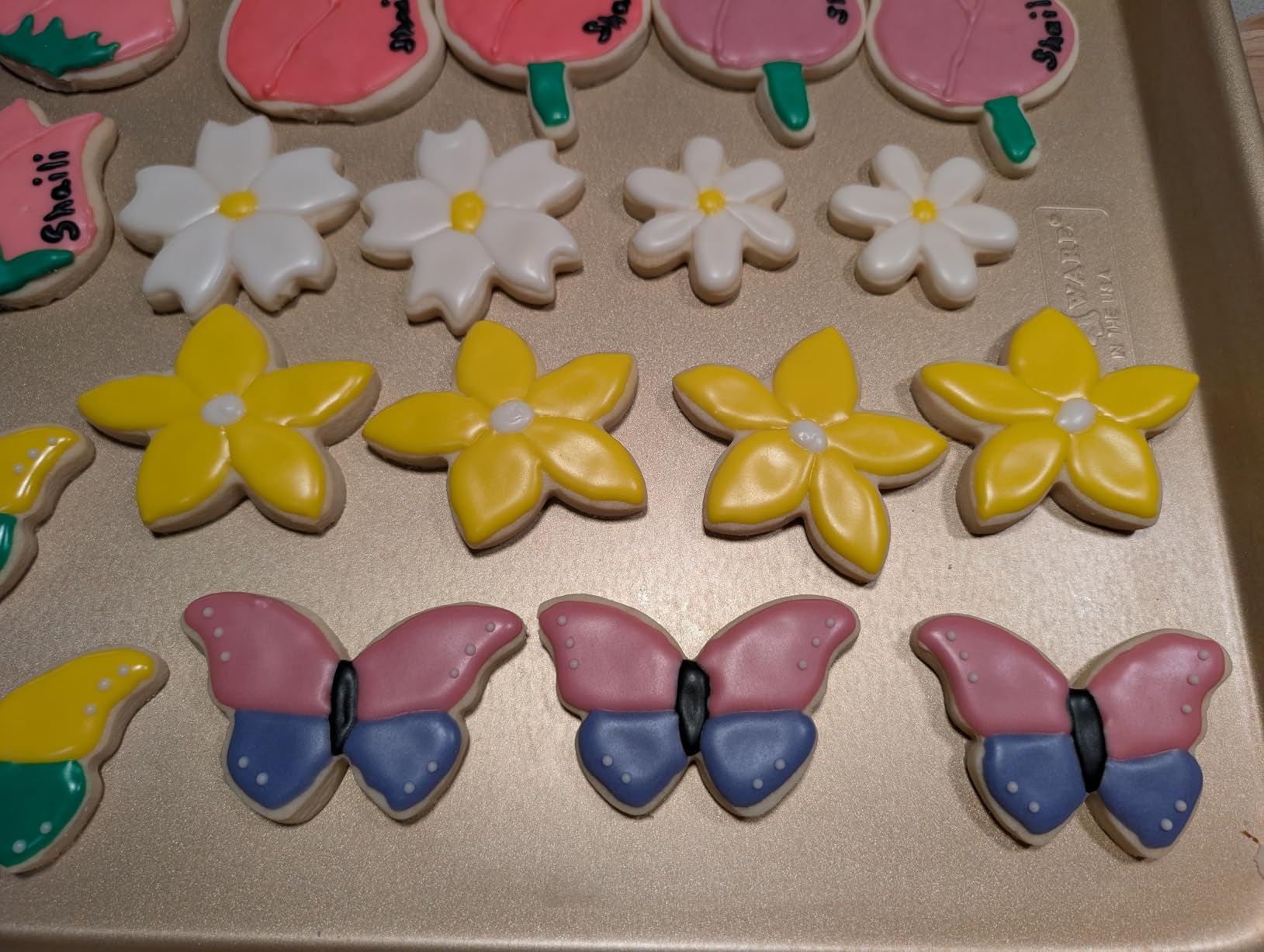 6PCS Flower Cookie Cutter Set, 3 Inches Flower Shaped Cookie Cutter-Daisy, Tulip, 3 Shaped of Flowers, Butterfly, Stainless Steel Cookie Cutters, Baking Tool for Homemaking Cookie Customer Review 6PCS Flower Cookie Cutter Set, 3 Inches Flower Shaped Cookie Cutter-Daisy, Tulip, 3 Shaped of Flowers, Butterfly, Stainless Steel Cookie Cutters, Baking Tool for Homemaking Cookie - Customer Photo 1