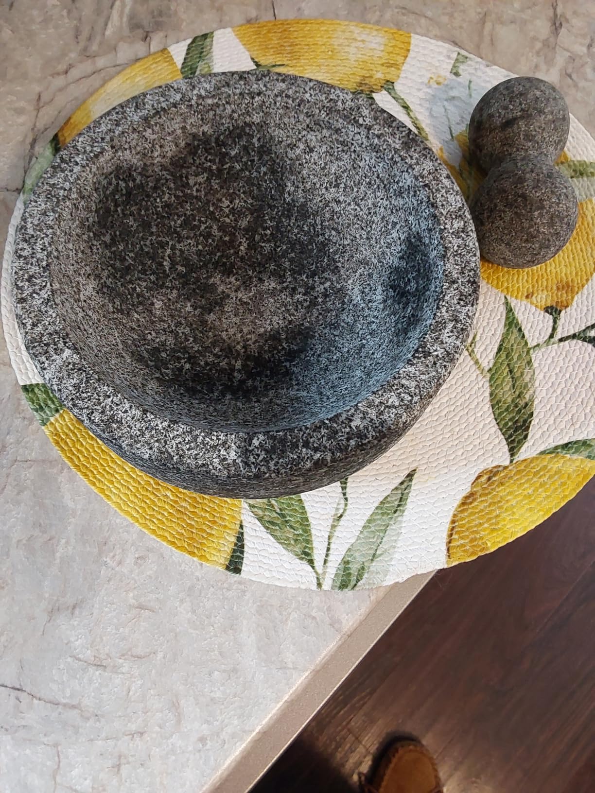 Umien Granite Mortar and Pestle Set - 8-Inch Natural Stone Molcajete with Avocado Tool - 3.5 Cup Capacity for Spices, Herbs, Pestos & Guacamole - Premium Kitchen Gift (Black) - Customer Photo 1