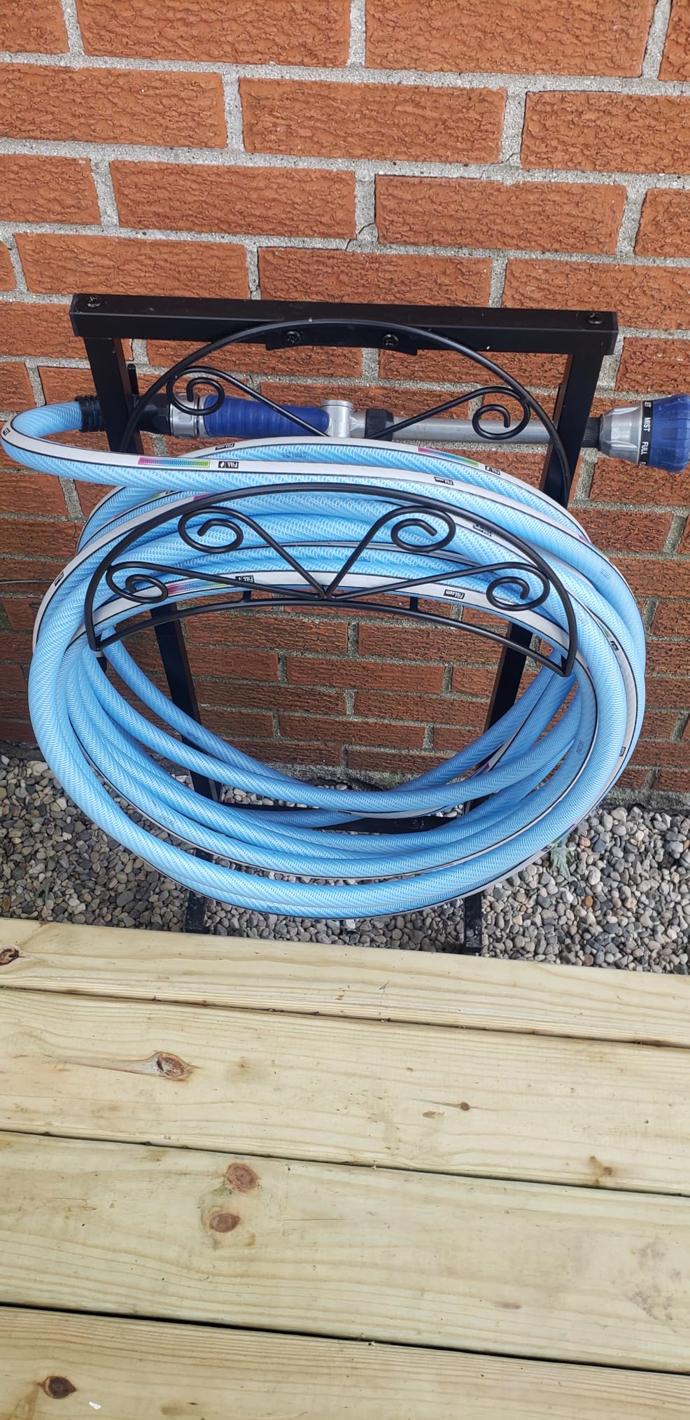 TomCare Garden Hose Holder Heavy Duty Water Hose Holder Holds 160 FT Hoses 4 Spikes Hose Reel with 2 Tool Hooks Freestanding Hose Hanger Sturdy Hose Storage Stand for Outside Yard Lawn, Black Customer Review TomCare Garden Hose Holder Heavy Duty Water Hose Holder Holds 160 FT Hoses 4 Spikes Hose Reel with 2 Tool Hooks Freestanding Hose Hanger Sturdy Hose Storage Stand for Outside Yard Lawn, Black - Customer Photo 2