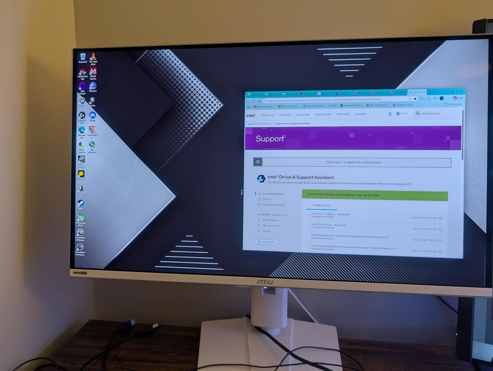 MSI MPG 321URX QD-OLED, 32-inch 4K UHD Quantum Dot OLED Gaming Monitor, 3840 x 2160, 0.03ms, 240Hz, True Black HDR 400, 90W USB Type C, HDMI, DP Port customer photo 2