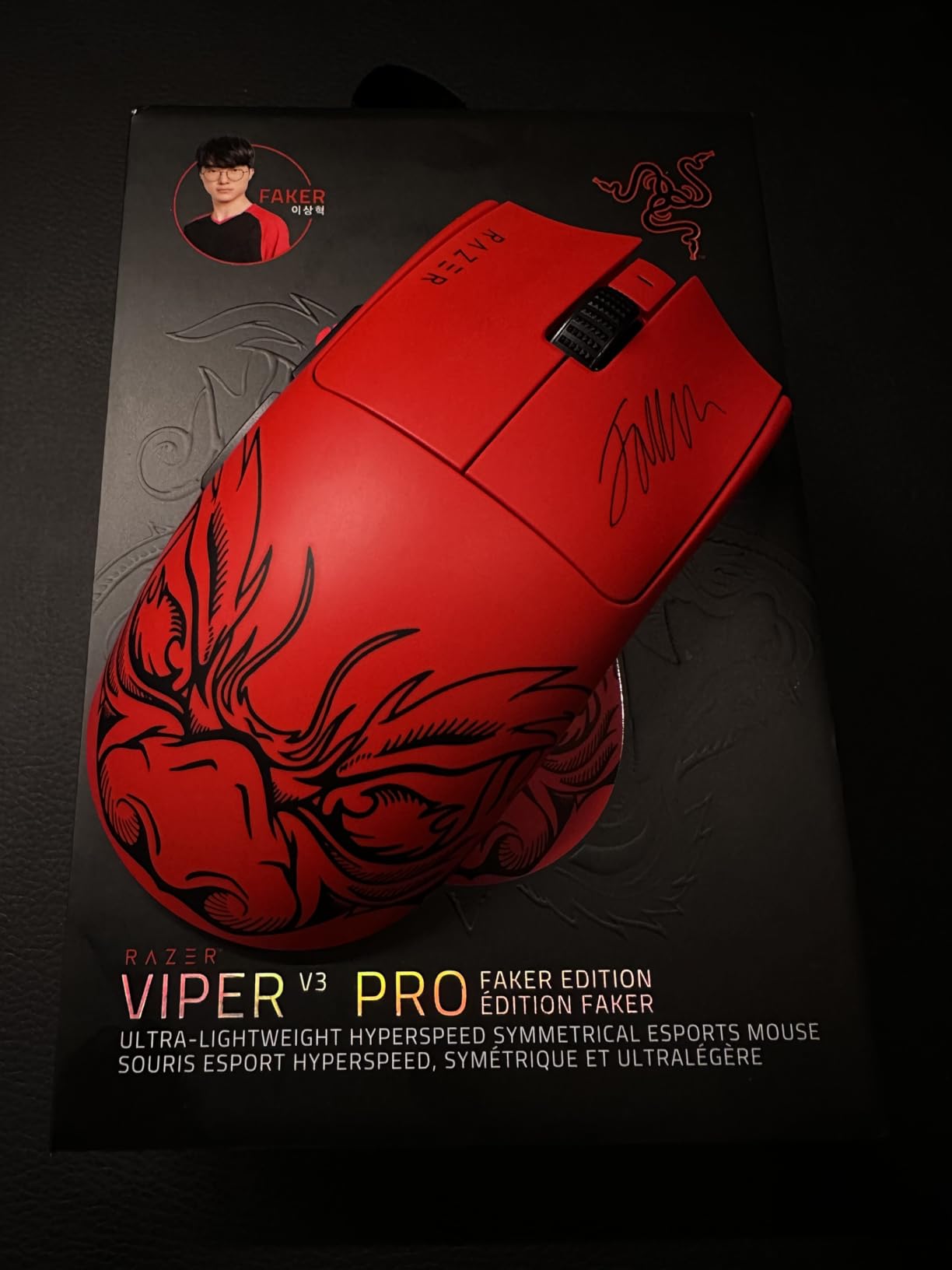 Razer Viper V3 Pro Wireless Esports Gaming Mouse: Symmetrical - 55g Lightweight - 8K Polling - 35K DPI Optical Sensor - Gen3 Optical Switches - 8 Programmable Buttons - 95 Hr Battery - White - Customer Photo 1