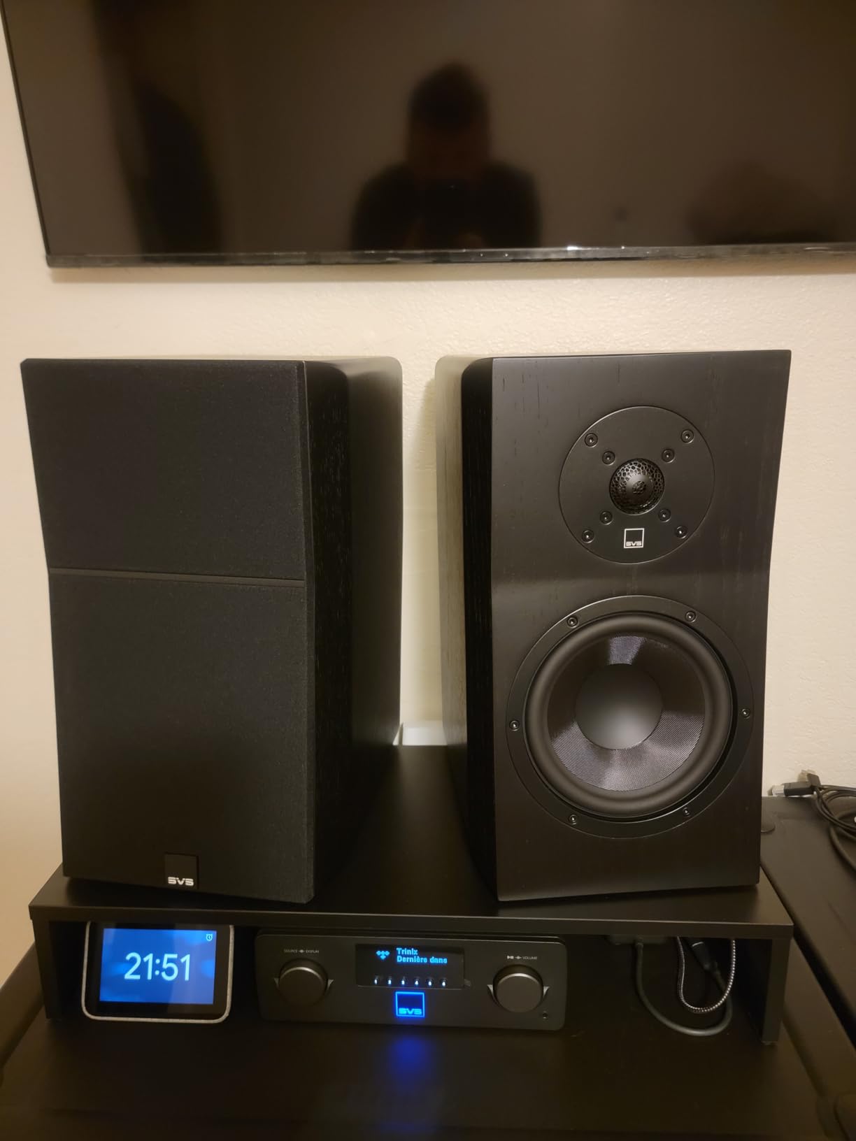 SVS Ultra Evolution Bookshelf Speakers- Pair (Piano Gloss White) - Customer Photo 2