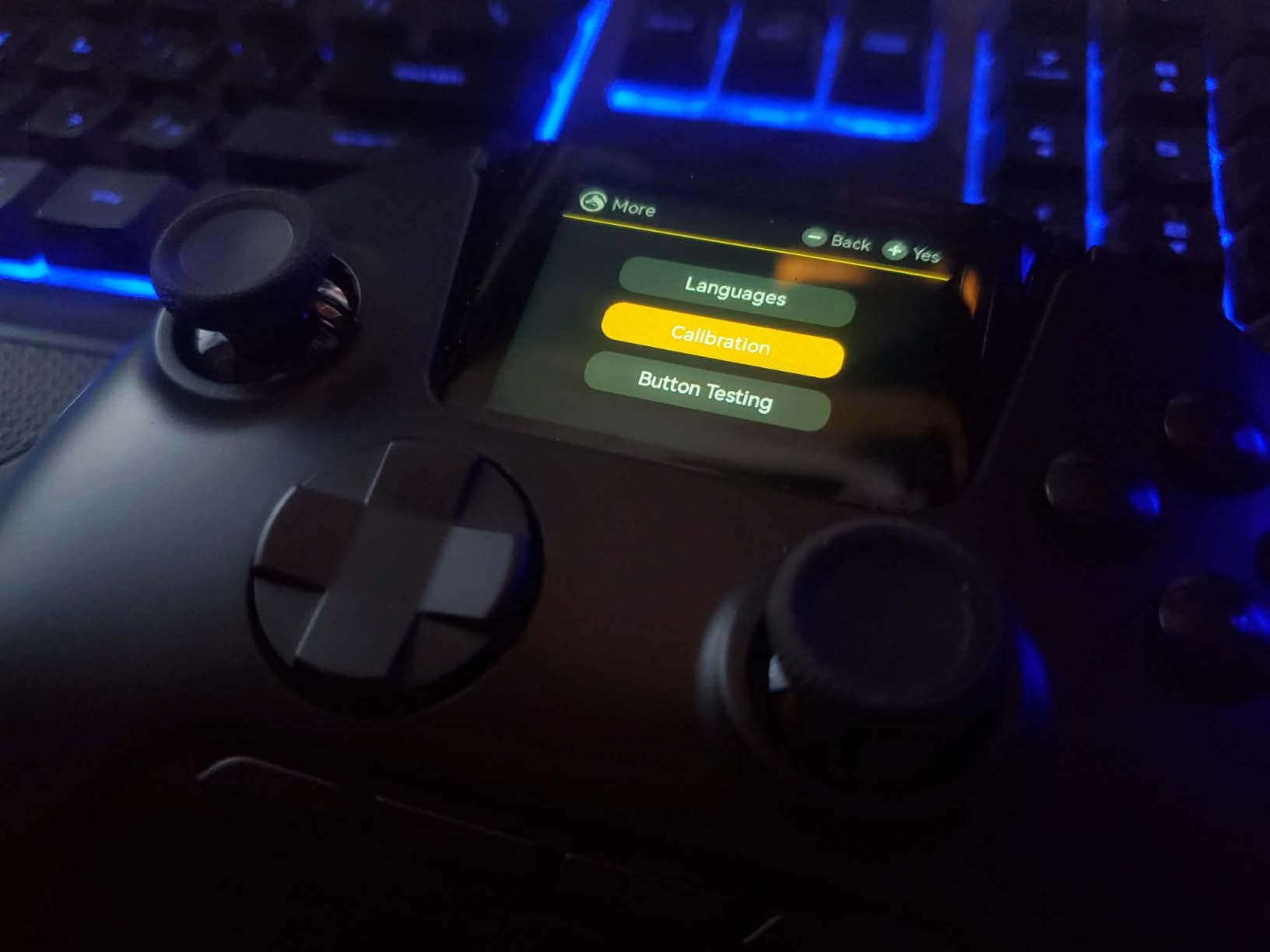 ManbaOne Interactive Screen Wireless Gaming Controller for PC/Switch/Switch 2/iOS/Android,Hall Effect Stick & Trigger,RGB Lighting,Remappable Buttons,1800mAh with Charging Dock (Black) customer photo 1