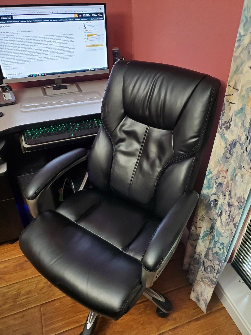 Amazon Basics Executive High Back Office Desk Chair, Adjustable Height, Tilt, Swivel, One Size, Brown/Gold Customer Review Amazon Basics Executive High Back Office Desk Chair, Adjustable Height, Tilt, Swivel, One Size, Brown/Gold - Customer Photo 2