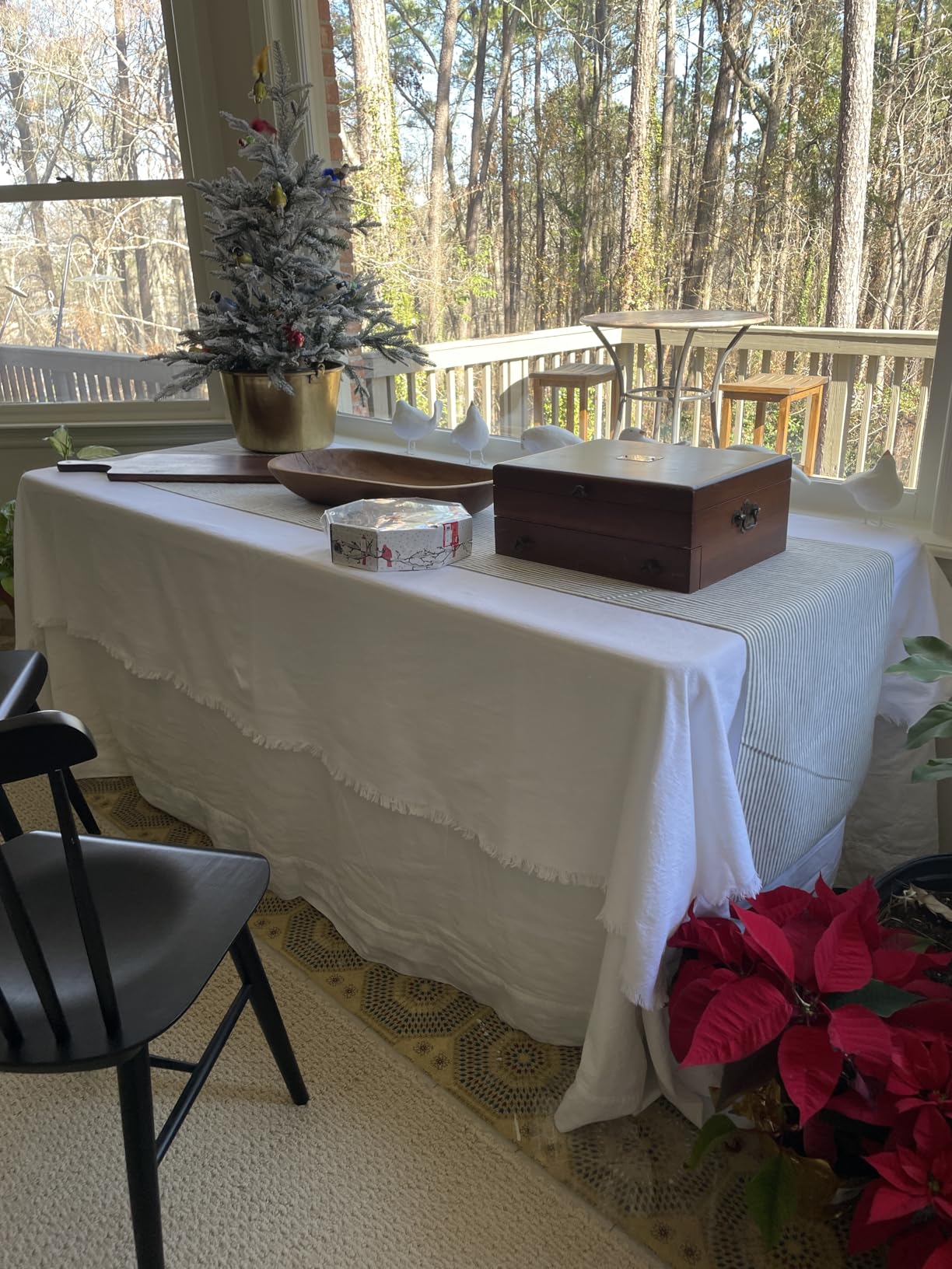 Amazon Basics Folding Table 6 ft Black | Portable, Heavy Duty, Indoor & Outdoor, with Carrying Handle - Customer Photo 1