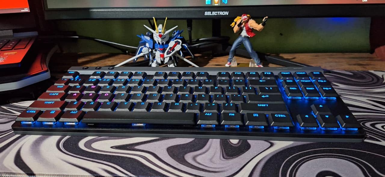 Logitech G515 Lightspeed TKL Low Profile Wireless Gaming Keyboard, LIGHTSYNC RGB, Thin Tenkeyless Design, PBT Keycaps, Tactile (Brown) Mechanical Switches - Black customer photo 1
