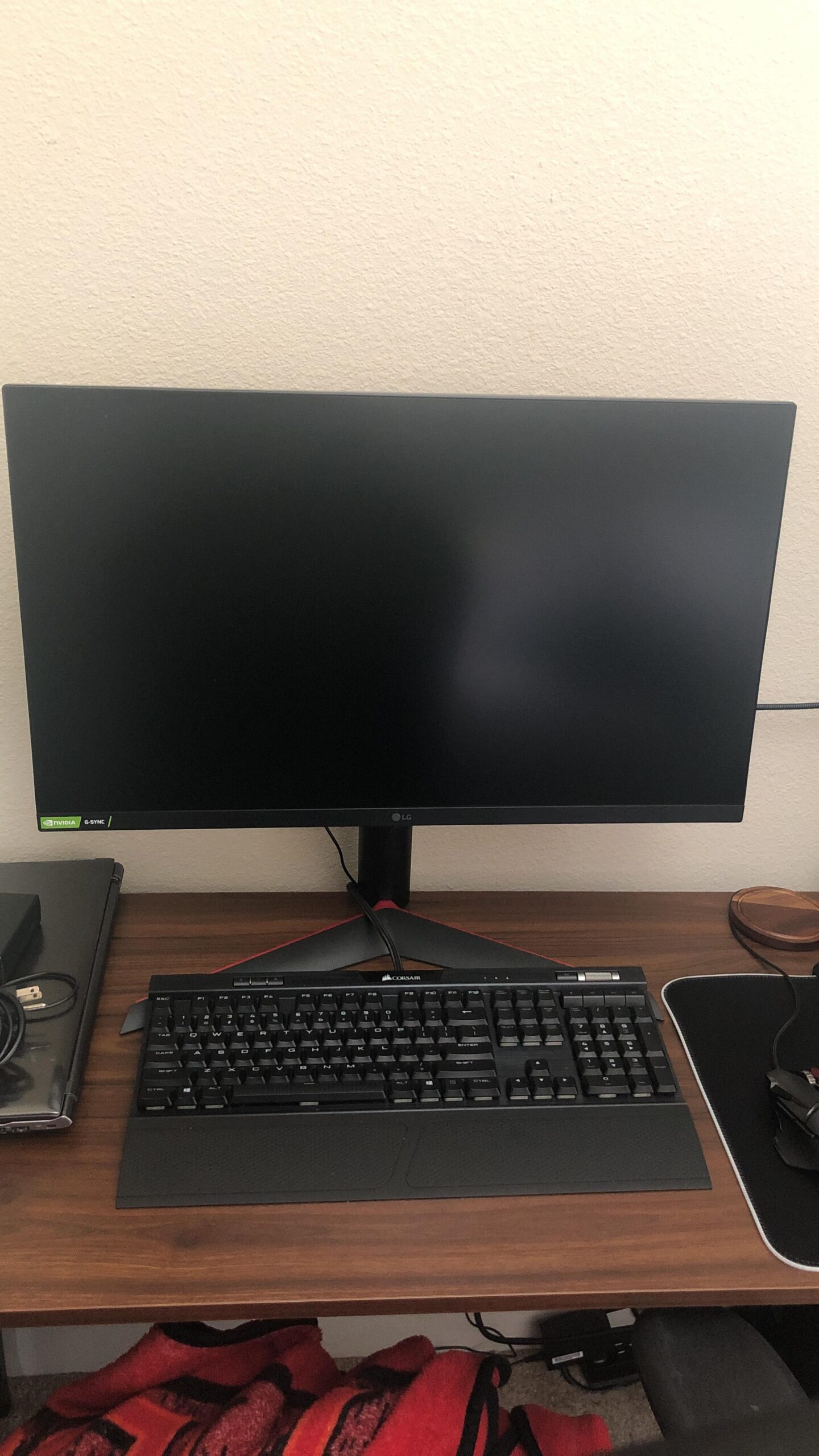 LG 27GS60QC-B Ultragear Curved Gaming Monitor 27-Inch QHD (2560x1440) 180Hz 1ms 1000R AMD FreeSync HDR10 HDMIx2 DisplayPort customer photo 2