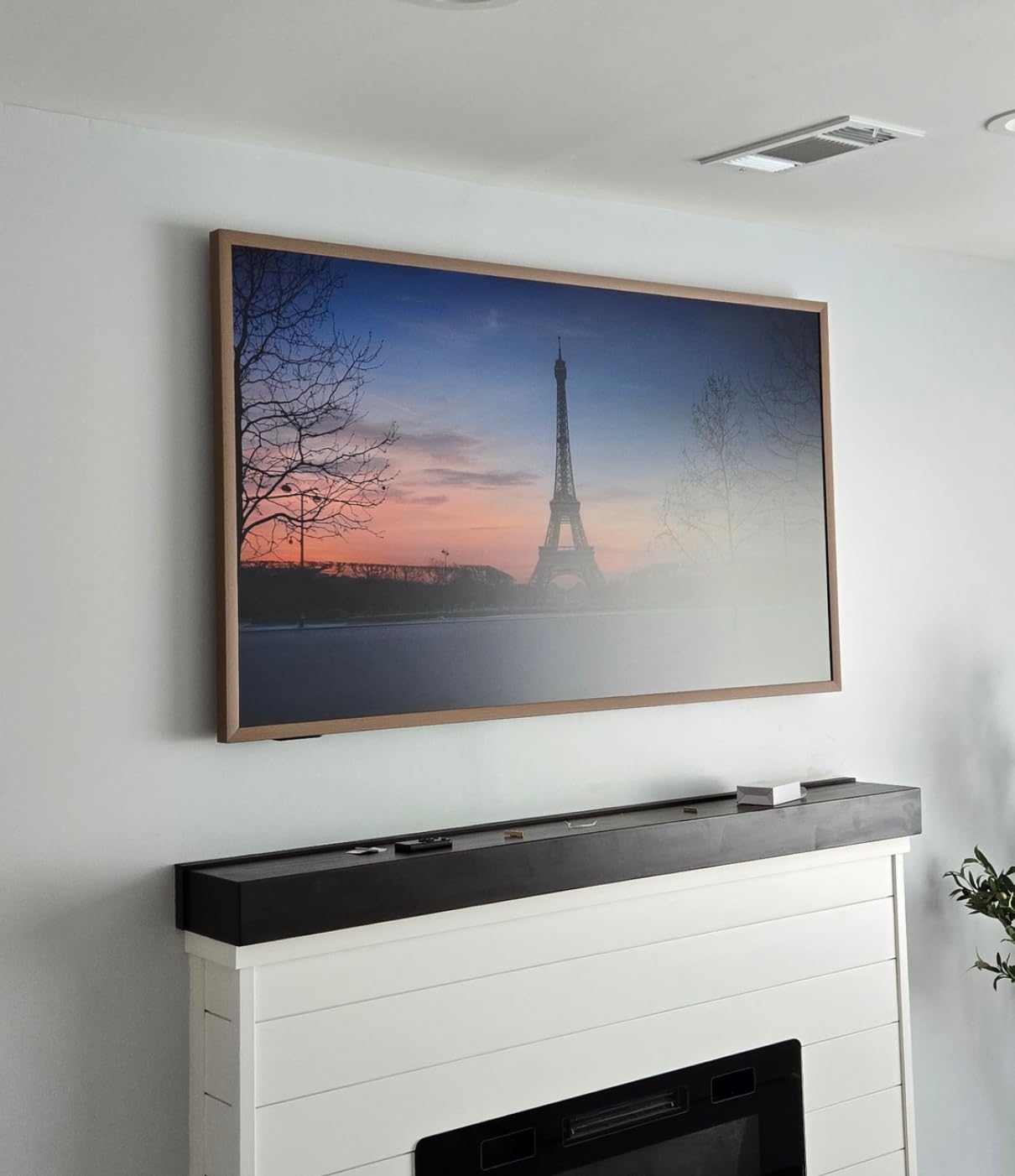 Hisense 65-Inch Class QLED 4K S7N CanvasTV™ Series Dolby Vision HDR Google Smart TV (65S7N) - 144Hz, Art Mode, Anti-Glare Panel, Hi-Matte Display, Frame & UltraSlim Wall Mount Included customer photo 2