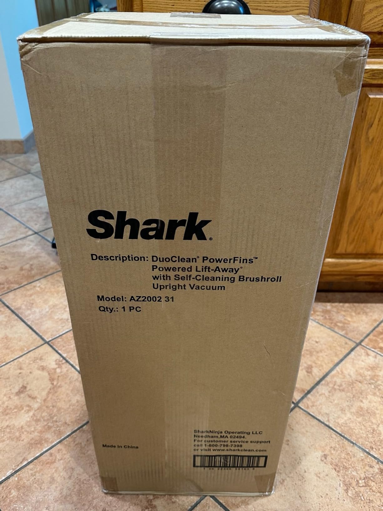 Shark POWERDETECT Upright Vacuum Cleaner with HEPA Filter, Heavy Duty Vacuum with Powerful Suction for Pet Hair Pickup, DuoClean Technology, Powered Lift-Away, Ideal for Carpets & Hardfloors, AZ4002 customer photo 1