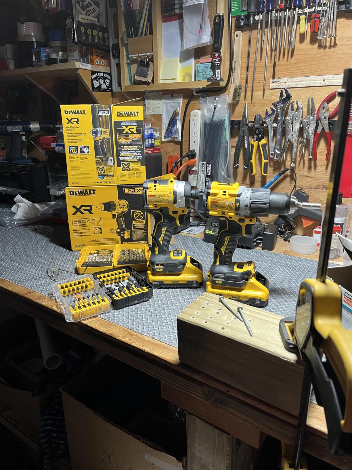 DEWALT 20V MAX XR 1/4 Inch Cordless Impact Driver, Bare Tool Only (DCF860B) - Customer Photo 1