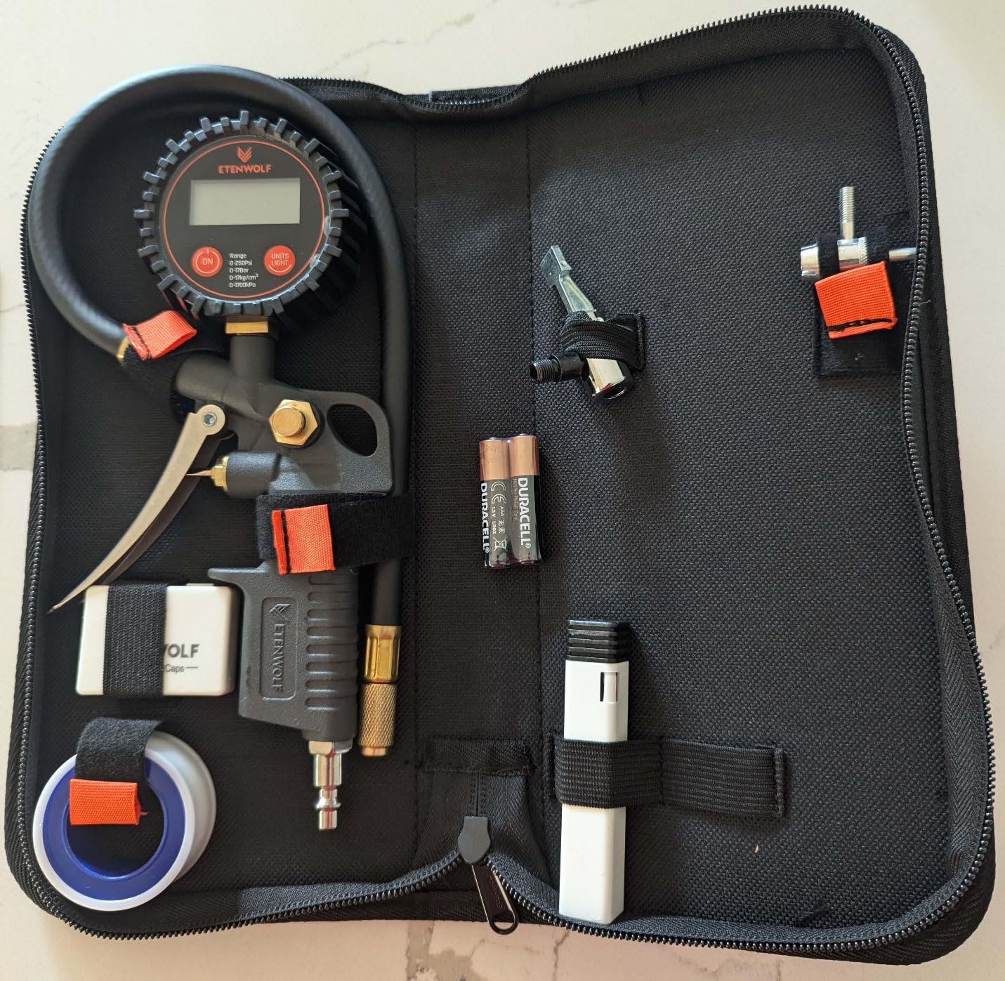 ETENWOLF T500 Digital Tire Pressure Gauge with Inflator, Tire Gauge 0-250 PSI, Calibrated to ANSI B40.7 Grade 2A, Air Chuck & Compressor Accessories with Storage Bag, Black Customer Review ETENWOLF T500 Digital Tire Pressure Gauge with Inflator, Tire Gauge 0-250 PSI, Calibrated to ANSI B40.7 Grade 2A, Air Chuck & Compressor Accessories with Storage Bag, Black - Customer Photo 2