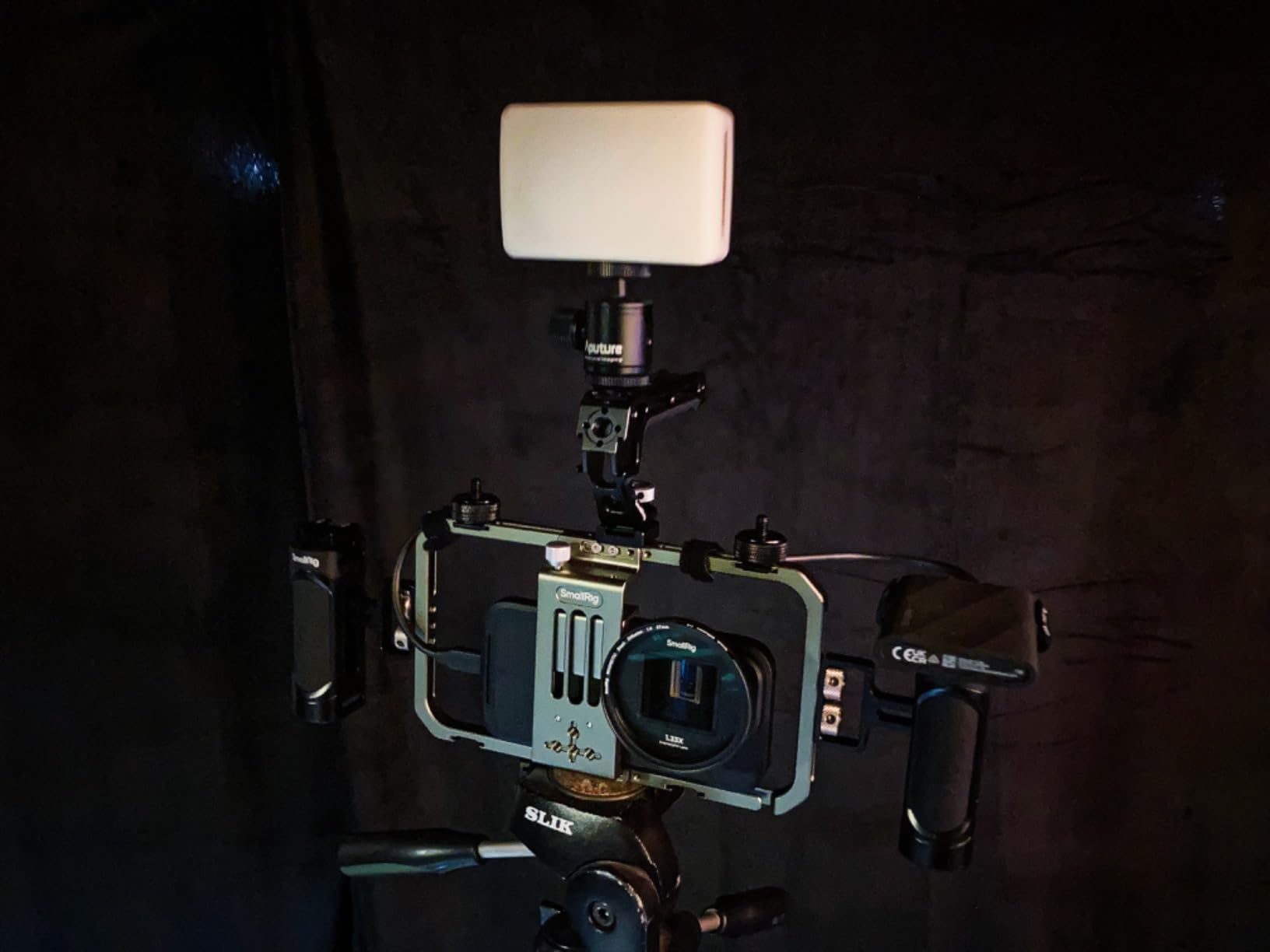 SMALLRIG 1.33X Anamorphic Lens for Mobile Phone, 2.4:1 Wide Screen Deformation Filmmaking Lens with T-Mount - Customer Photo 1